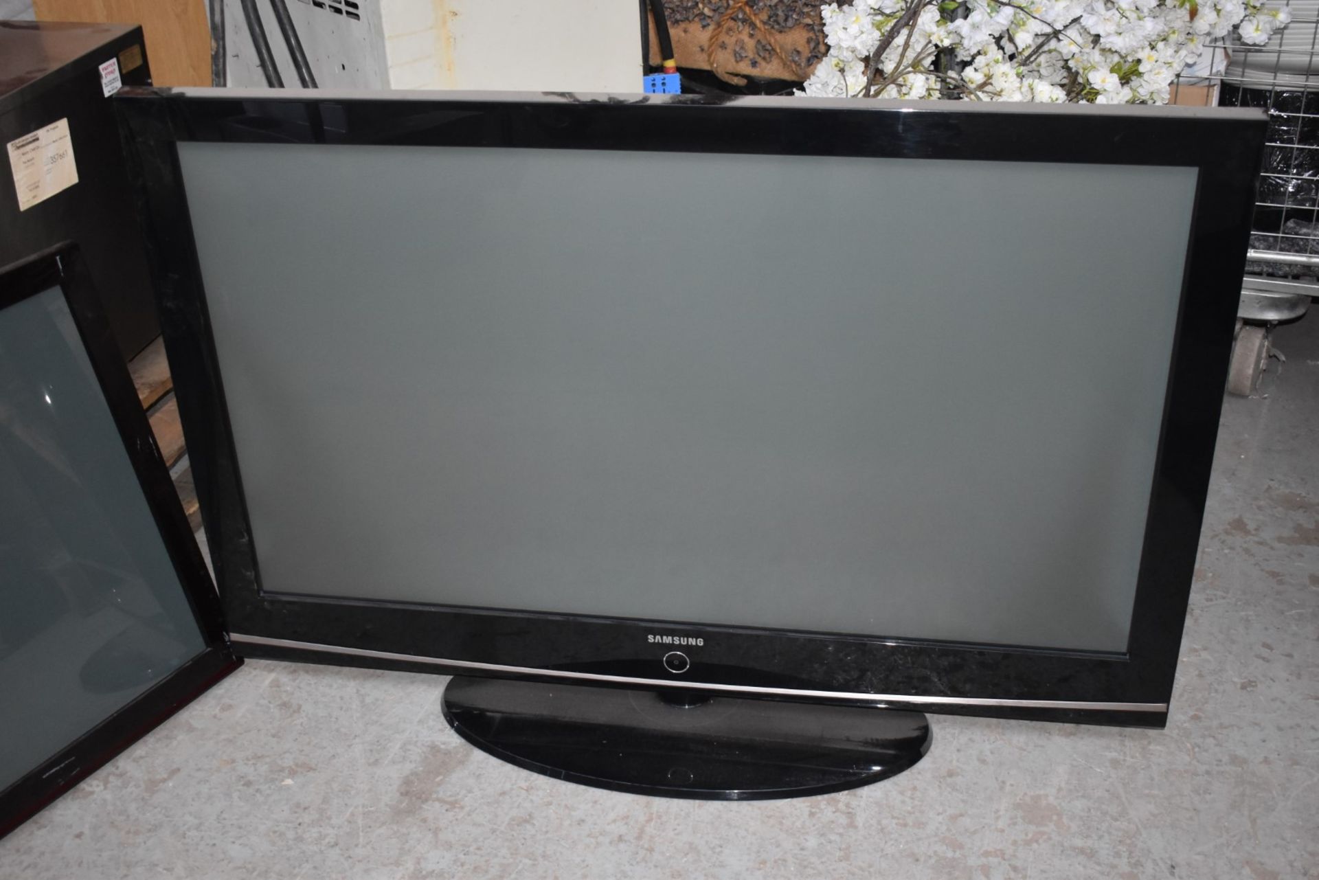 2 x Samsung Flatscreen Televisions - Includes 43 Inch and 50 Inch Sizes - CL011 - Location: - Bild 4 aus 4