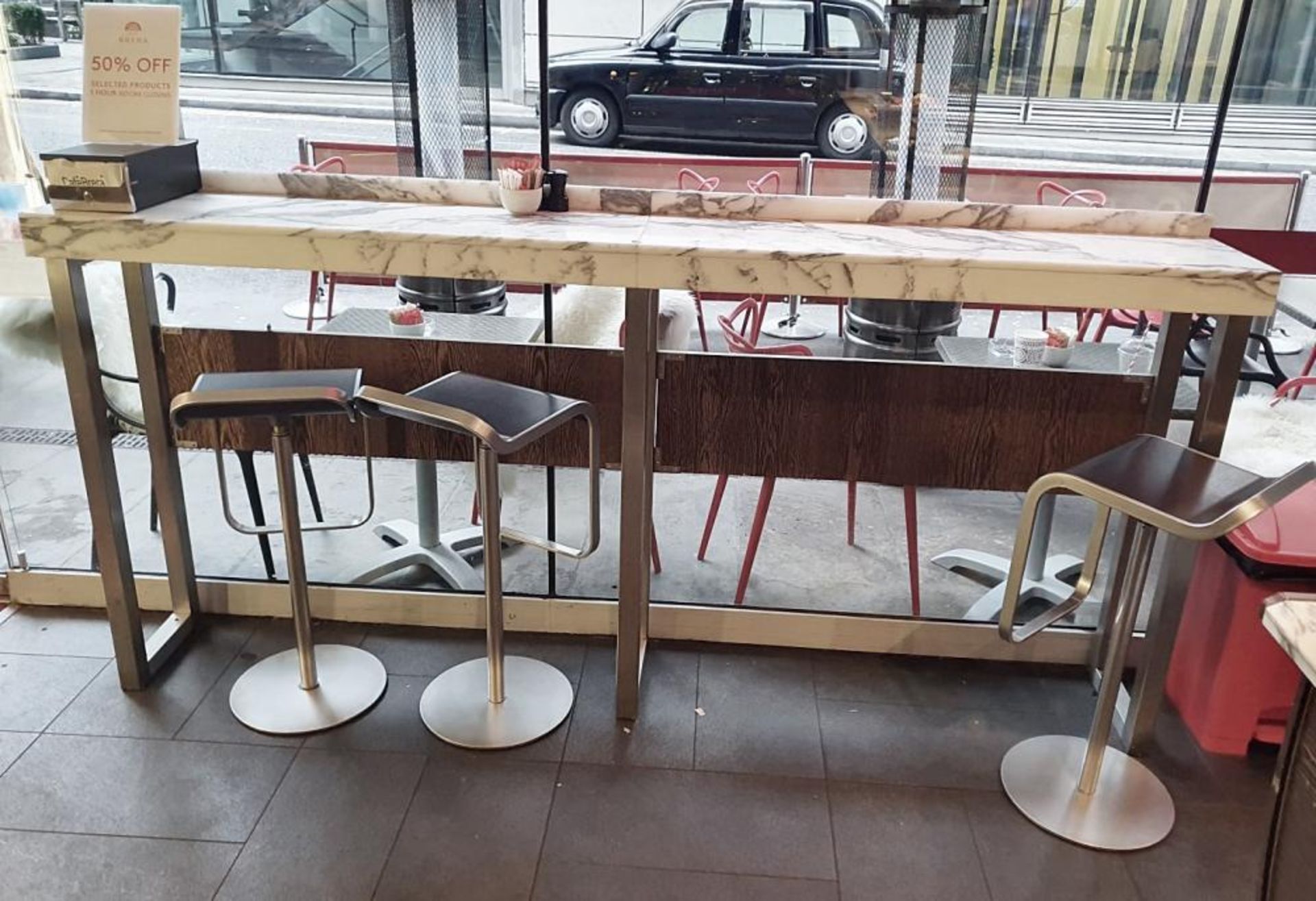 1 x White Marble/Granite Breakfast / Coffee Bar - Two Piece - From A Milan-style City Centre Cafe - Bild 2 aus 4