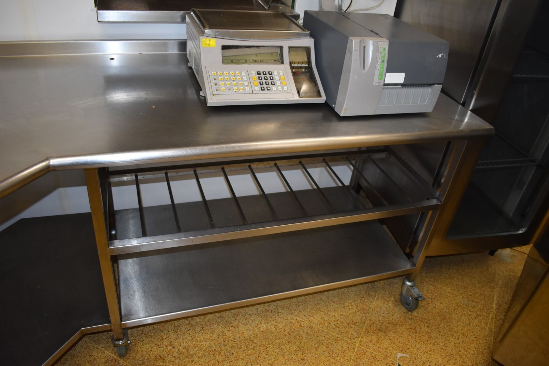 1 x Large Stainless Steel Corner Shaped Prep Table on Castors With Upstand, Undershelf, Tray Rails - Image 6 of 6