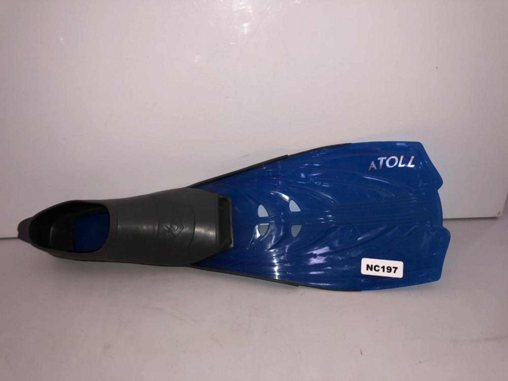 3 x Pairs Of New Atoll Diving Fins - CL349 - Location: Altrincham WA14 - Image 12 of 15