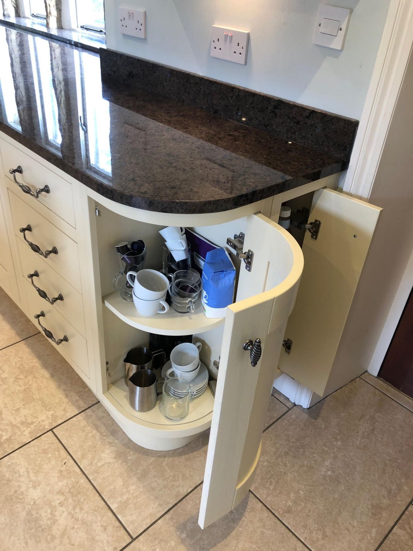 1 x Bespoke Milton Ivory Oak PWS Kitchen with 20mm Granite Worktops and Appliances -  ***NO VAT ON - Image 64 of 65