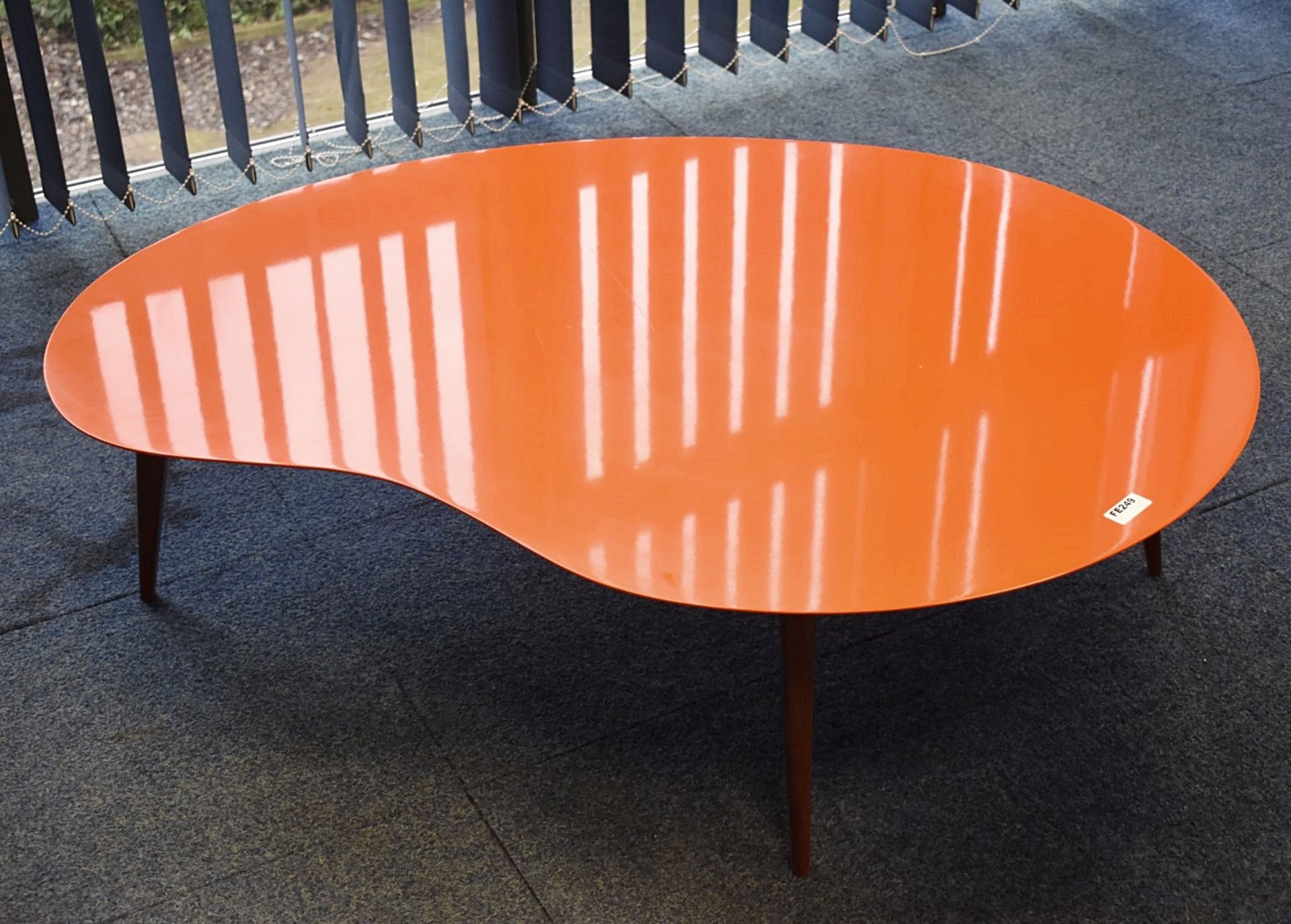 1 x Designer Jonathan Adler Kidney Table in Orange - Large Size - H37 x W130 x D98 cms - Ref FE249 - Image 3 of 6