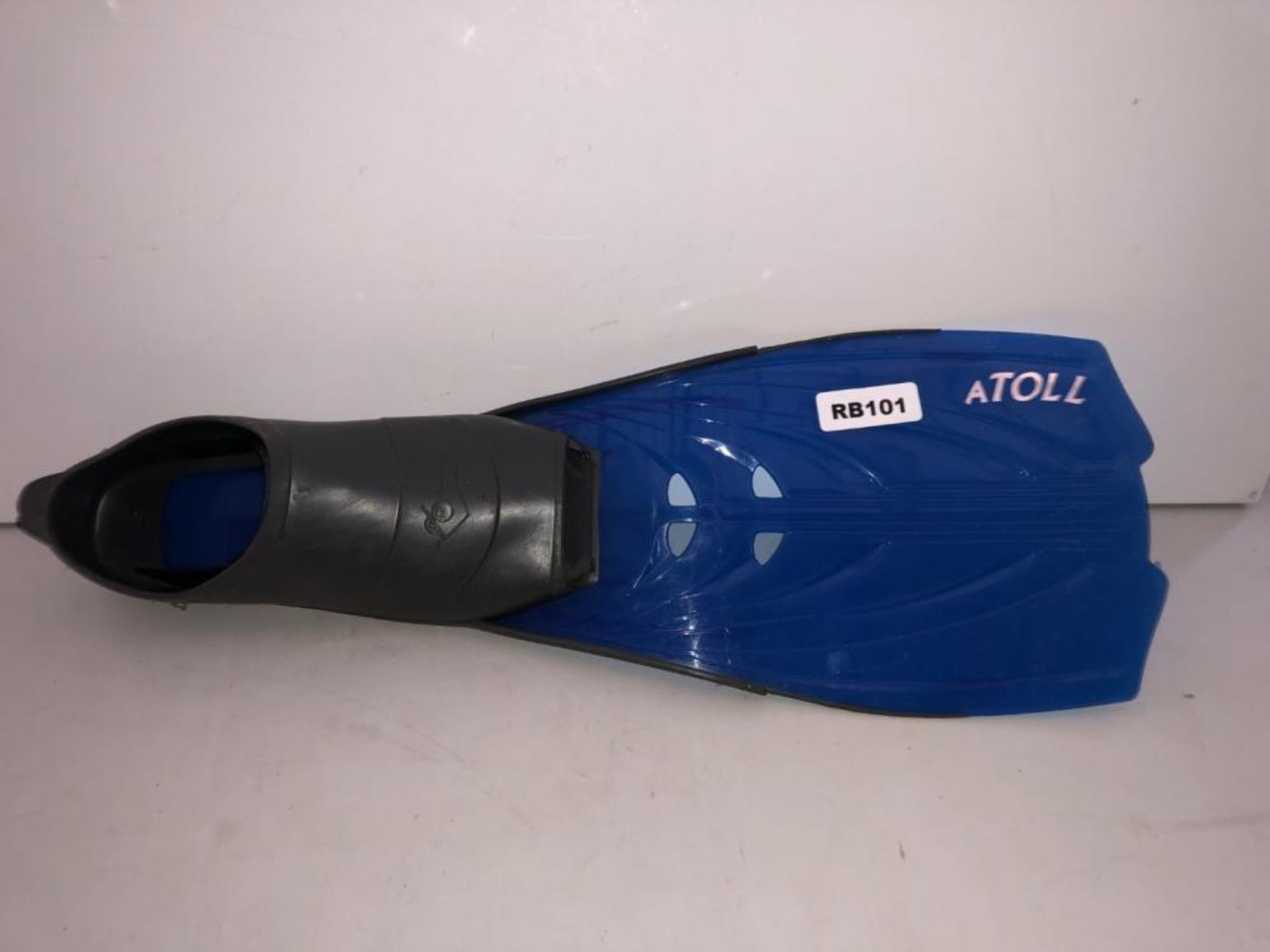 3 x Pairs Of New Atoll Diving Fins - CL349 - Location: Altrincham WA14 - Image 3 of 15