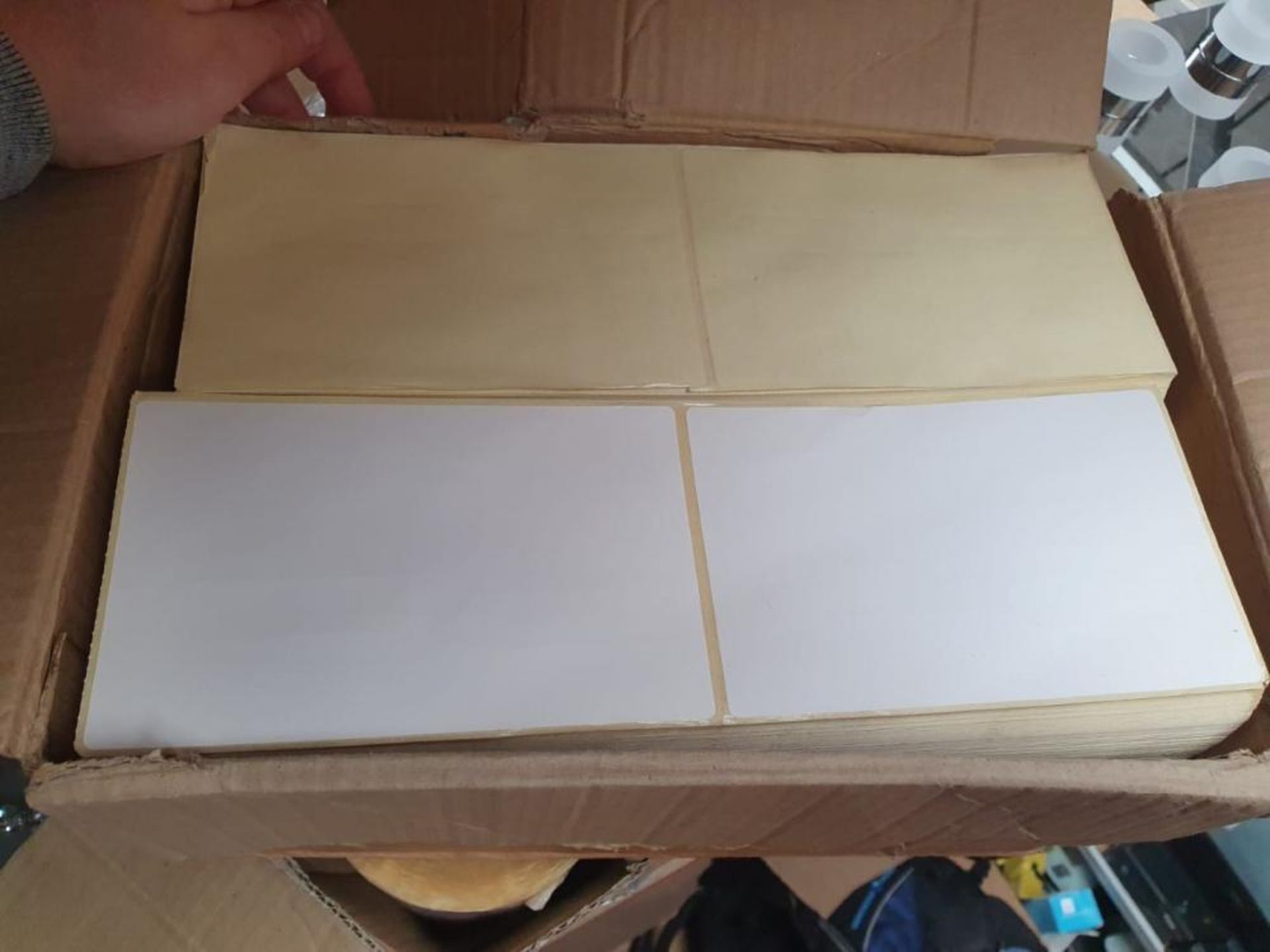 1 x Box Of Approx 4000 x Labels (102 x162mm) - Unused Boxed Stock - Low Start, No Reserve - Ref: WH1