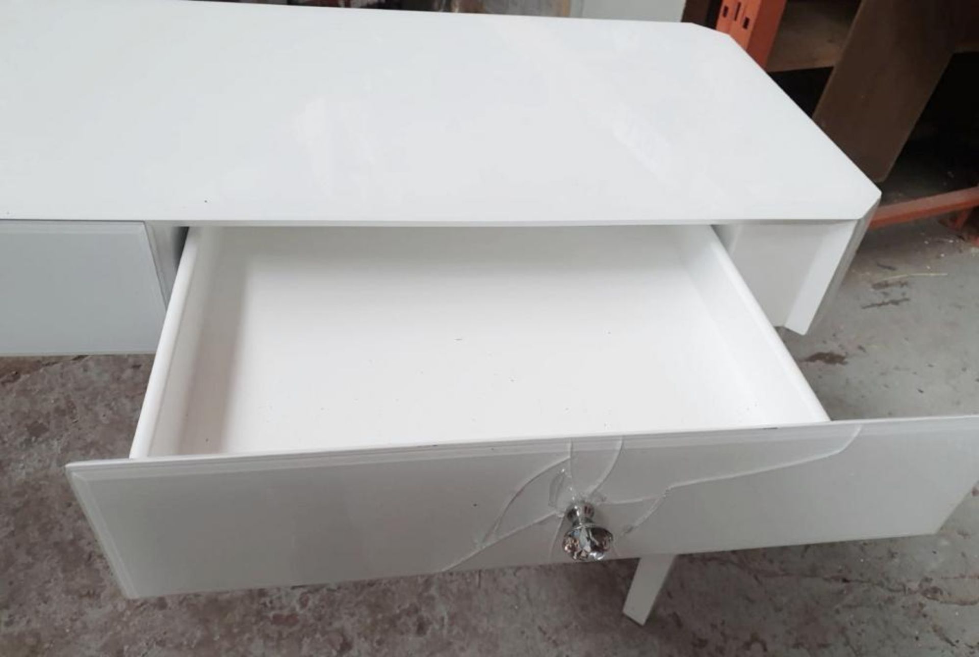 1 x White 2-Drawer Glass Fronted Dressing Table In White *Please Read Condition Report* £1 Start, No - Image 8 of 9