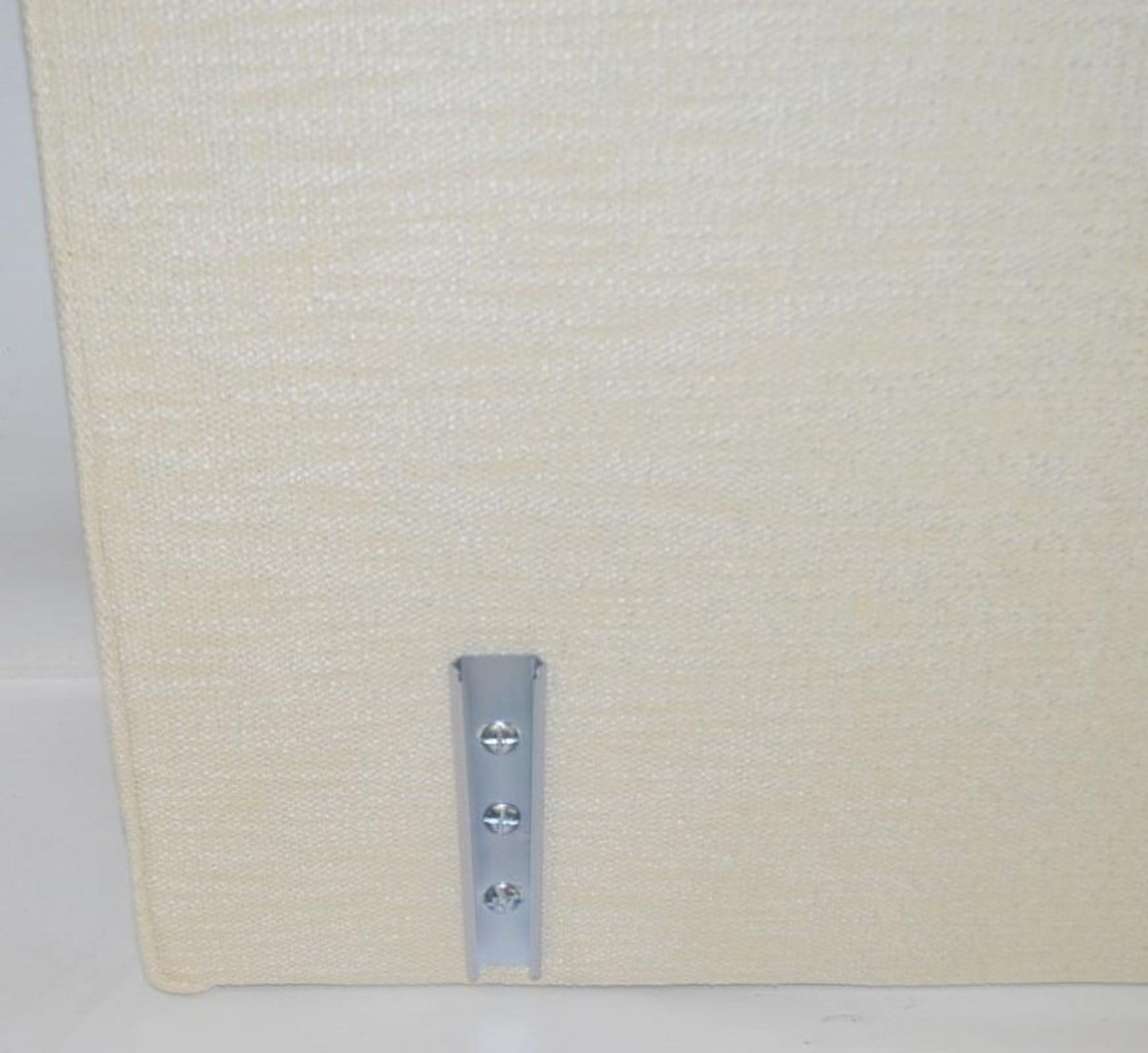 1 x VISPRING 'Eccleston' Luxury King Size Upholsted Headboard In A Premium Light Cream Fabric - Hand - Bild 2 aus 5