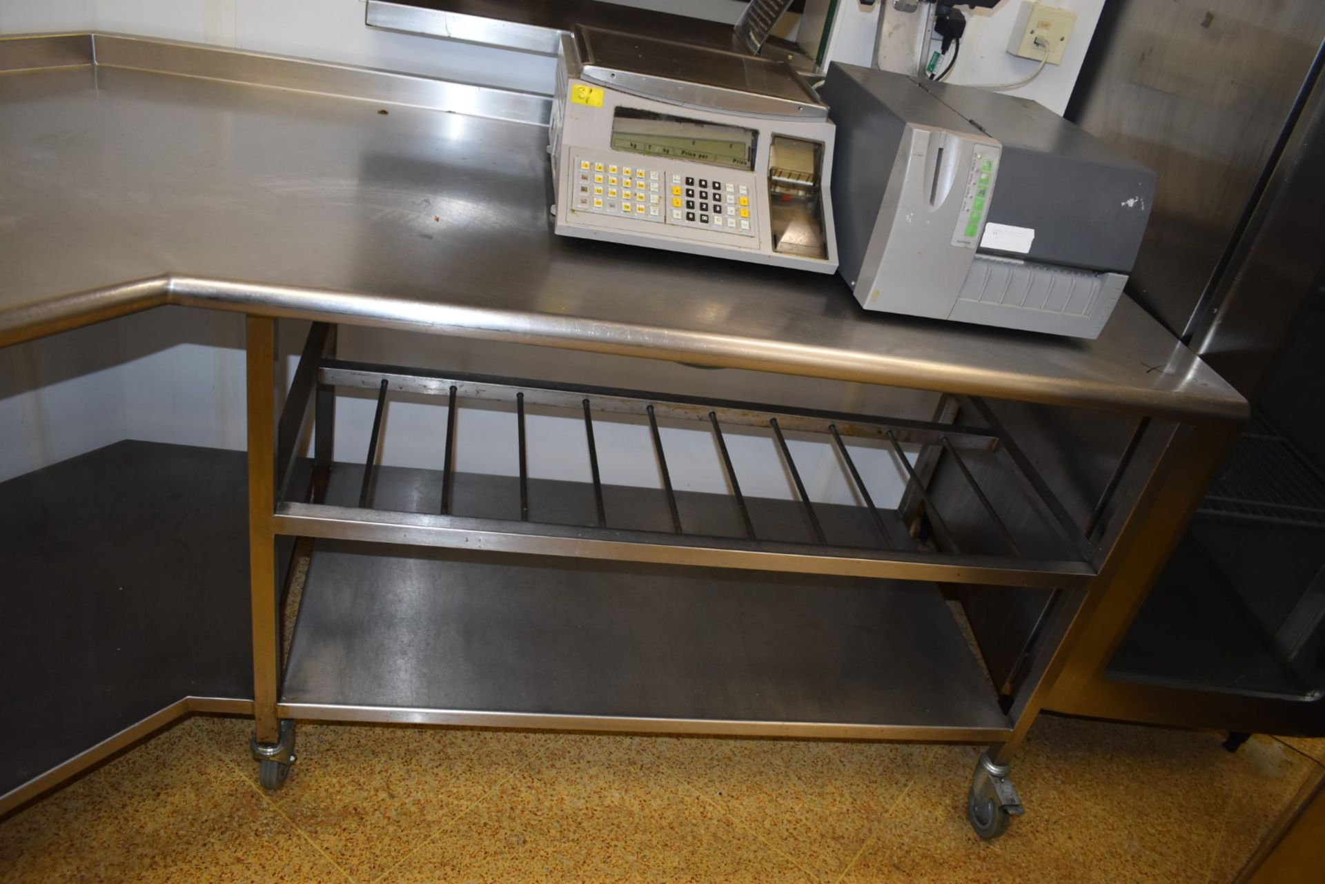 1 x Large Stainless Steel Corner Shaped Prep Table on Castors With Upstand, Undershelf, Tray Rails - Image 5 of 6