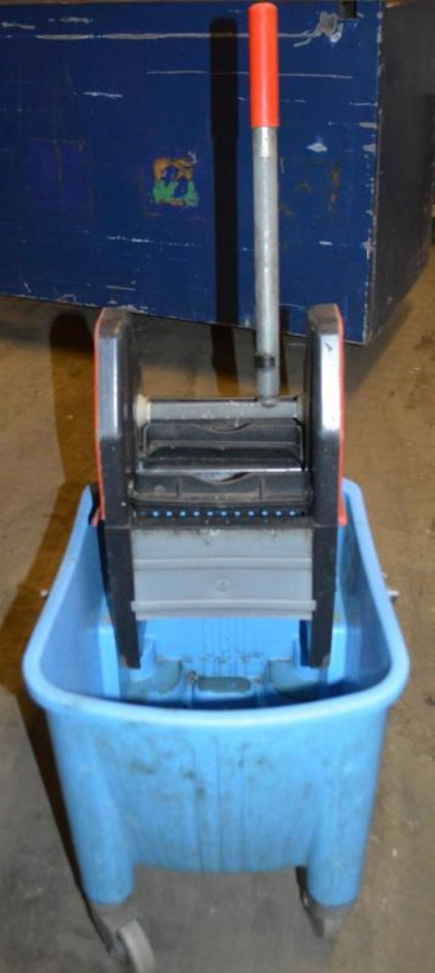 1 x Commercial Mop Bucket - Used In Good Condition - £1 Start, No Reserve - Ref: ma258 - CL011 - Bild 2 aus 2