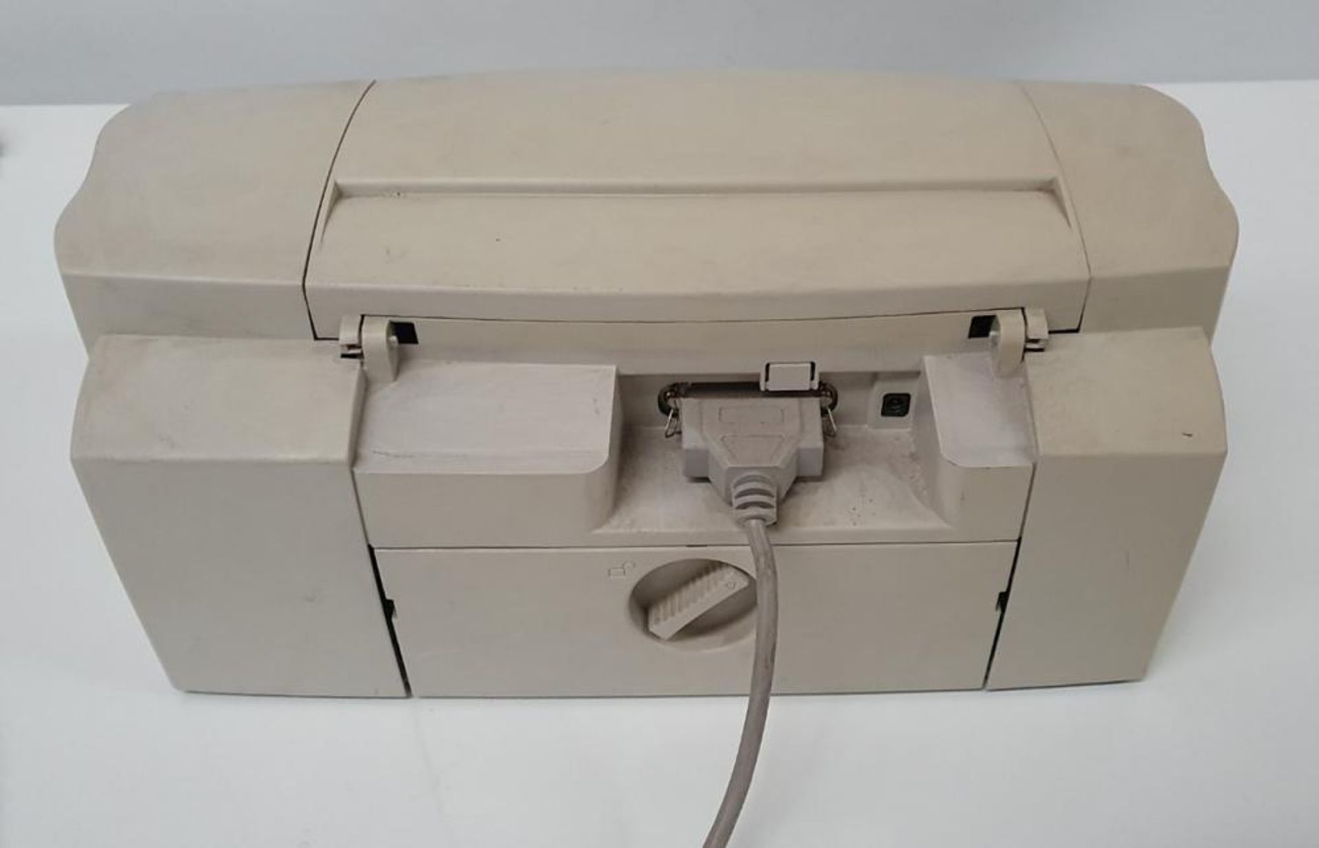 1 x Hewlett Packard DeskJet 720C Printer - CL011 - Location: Altrincham WA14 - Used in Good - Image 6 of 7