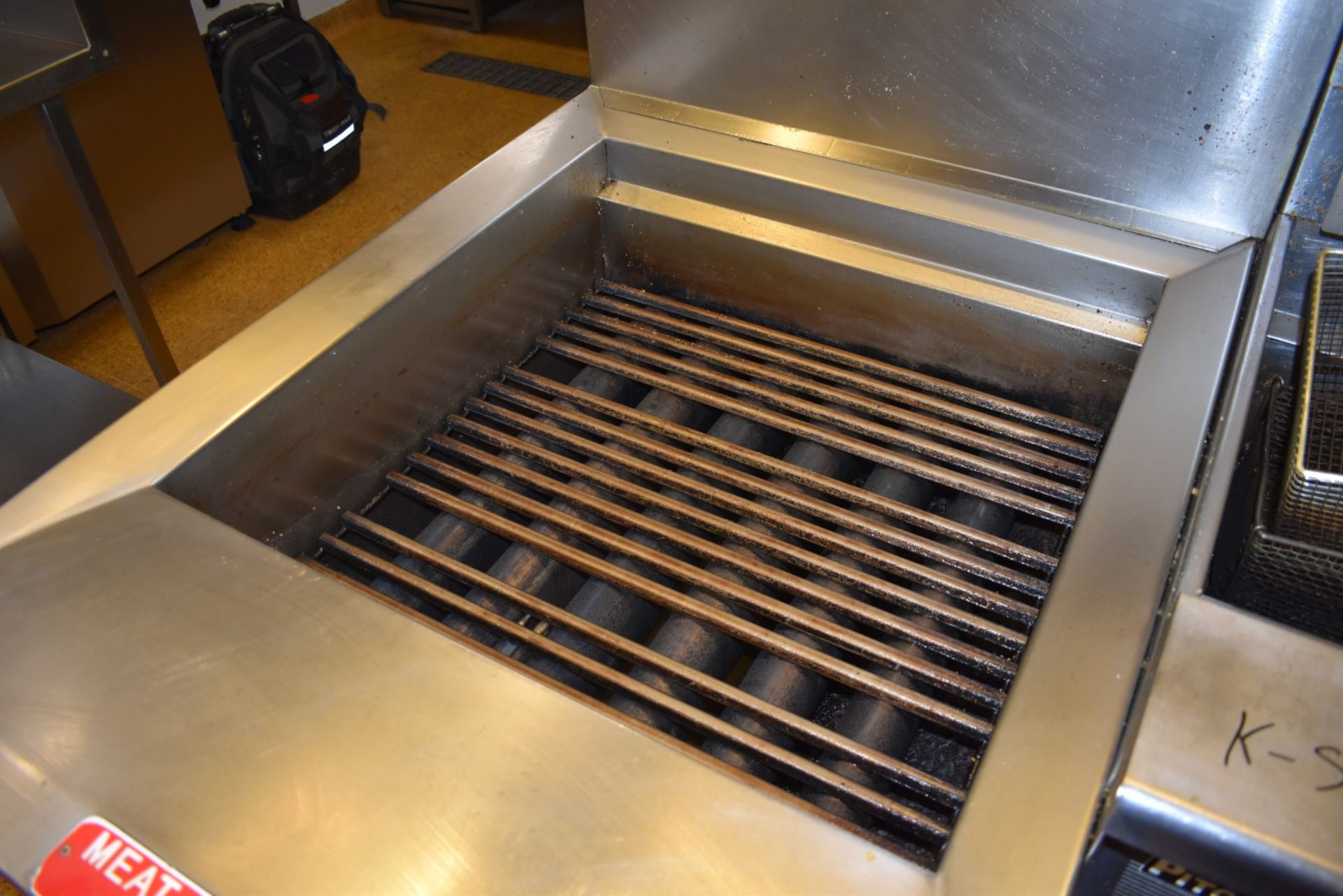 1 x Pitco Frialator 24FS Commercial Fryer - 150000 btu/hr Input - Stainless Steel on Castors - H77 x - Bild 5 aus 6