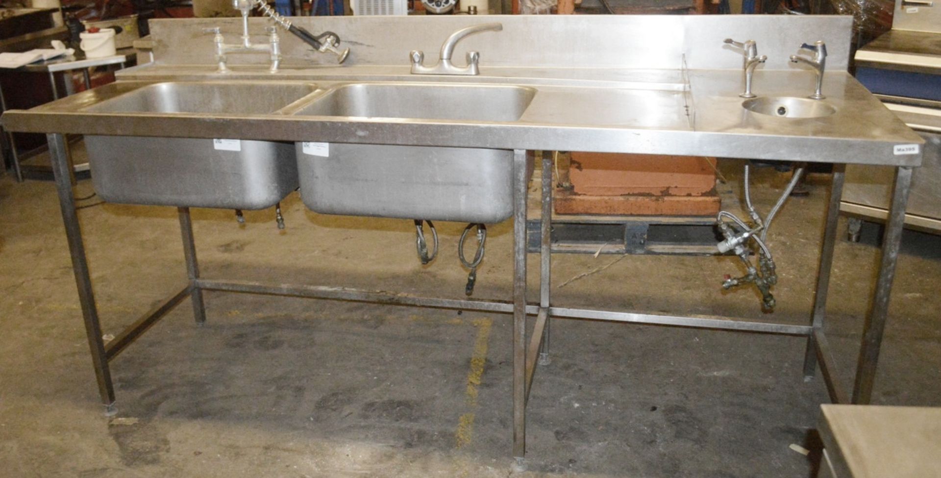 1 x Commercial Stainless Steel Double Bowl Wash Station Catering Sink With Spray Arm And Hand Basin - Image 2 of 10