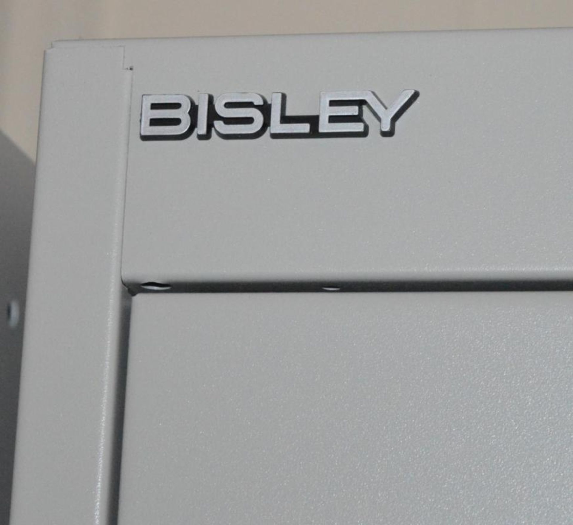 3 x Bisley Staff Locker Units - Suitable For 6 Members of Staff - Location: Altrincham WA14 - Bild 2 aus 3