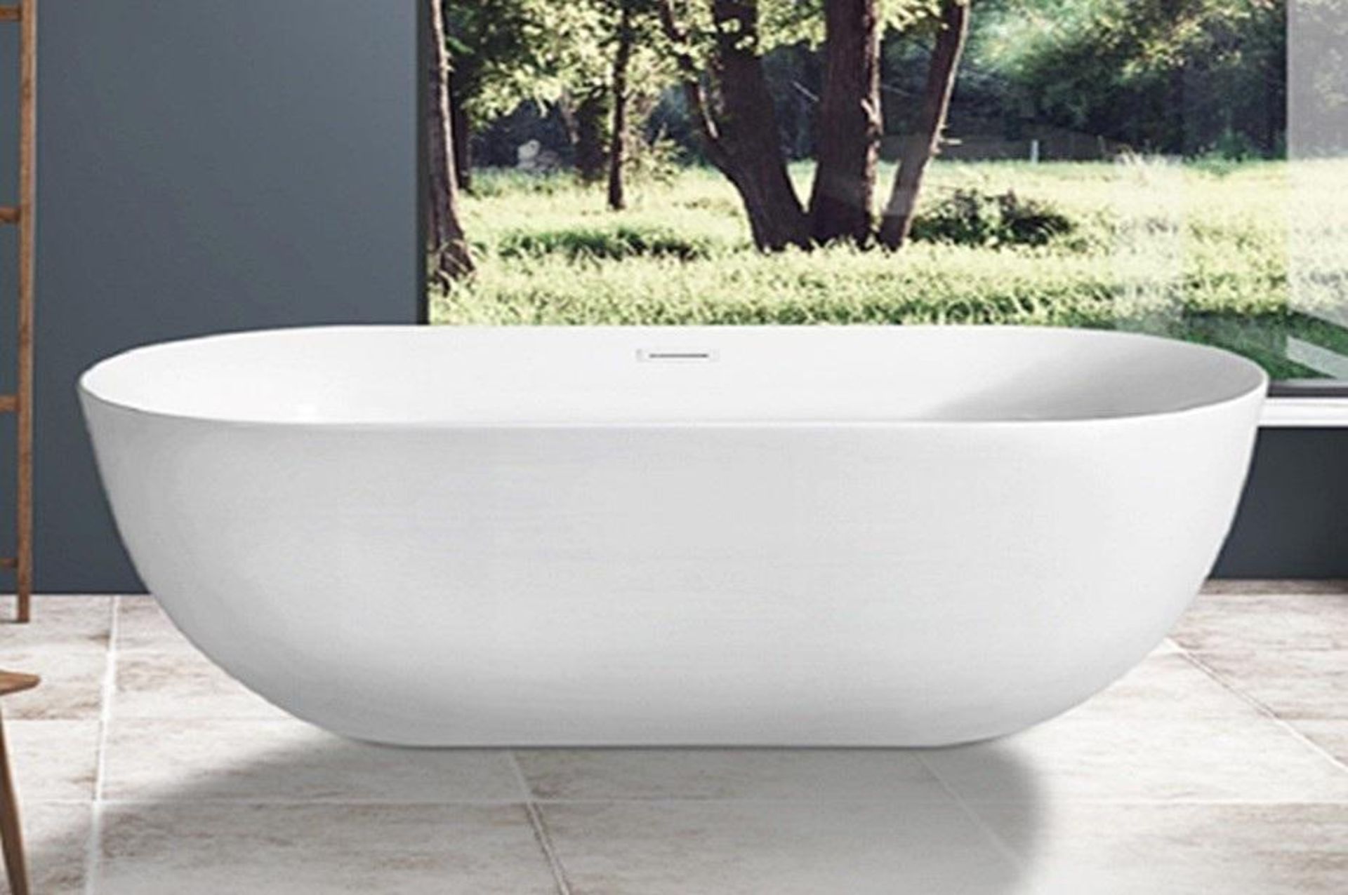 1 x Freestanding Acrylic Bath In A Gloss White Finish - Dimensions: 1700x780x600mm - Brand New Stock