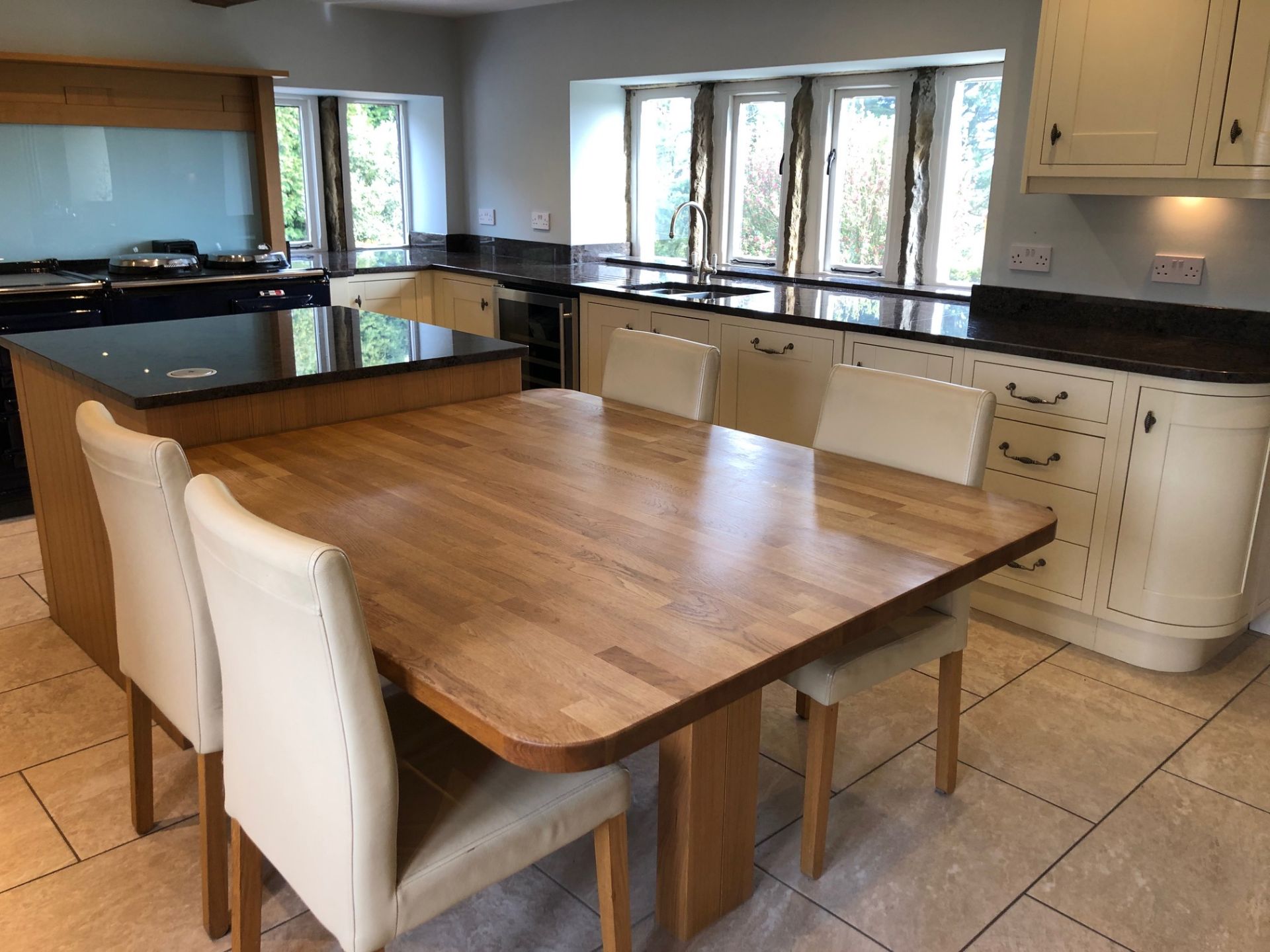 1 x Bespoke Milton Ivory Oak PWS Kitchen with 20mm Granite Worktops and Appliances -  ***NO VAT ON - Bild 2 aus 65