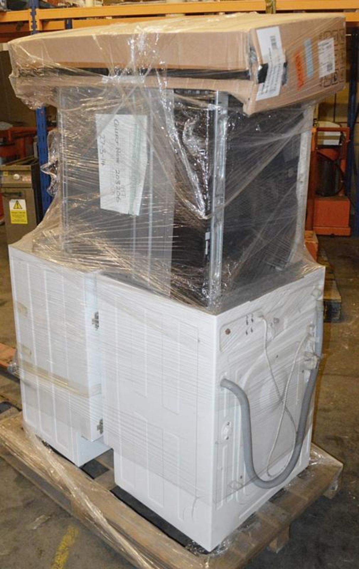 1 x Assorted Pallet of Domestic Appliances - CL011 - Supplied As Shown - Ref: ma374 - Location: Bolt