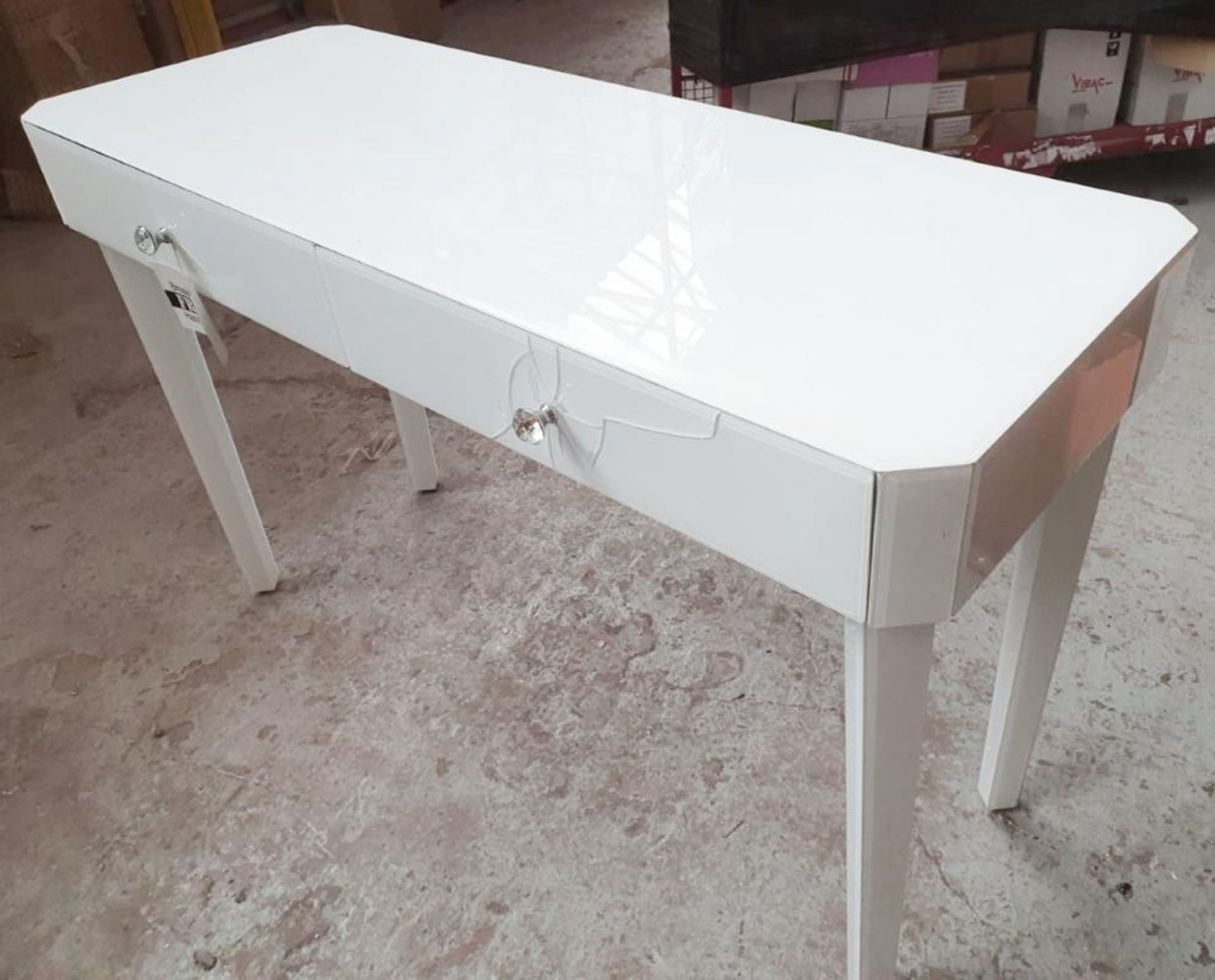 1 x White 2-Drawer Glass Fronted Dressing Table In White *Please Read Condition Report* £1 Start, No - Image 4 of 9