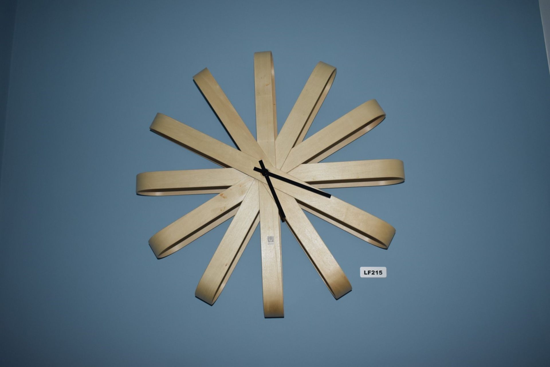 1 x Umbra Ribbonwood Wall Clock - 51 cm Diameter x 9 cm Depth - Image 2 of 4