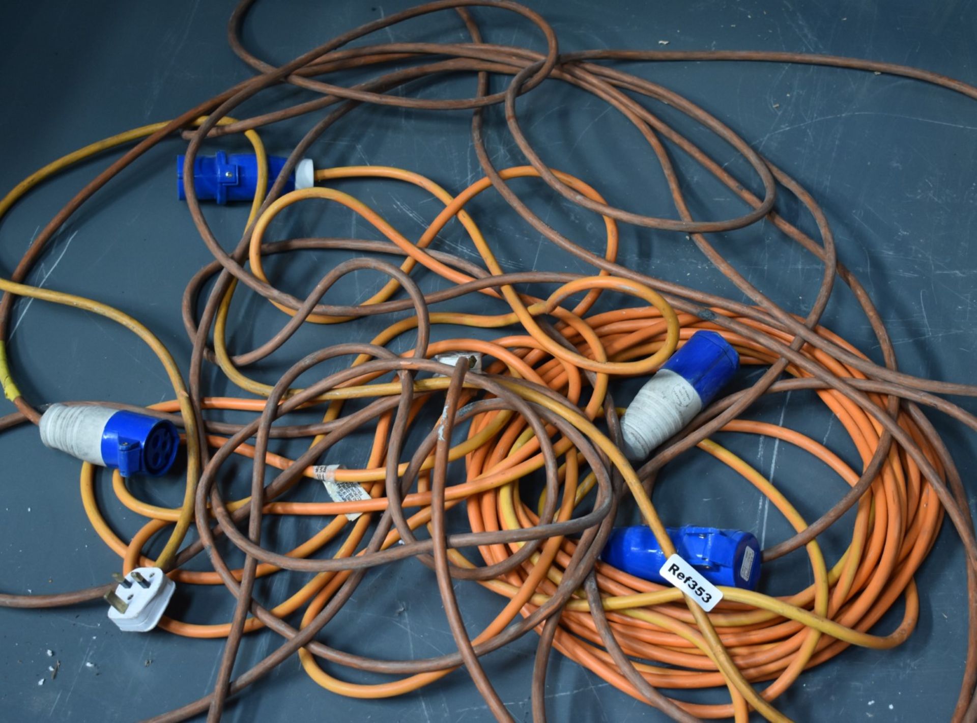 Assorted Collection of 110v and 240v Caravan Site Extention Cables - Ref 353 - CL501 - Location: - Image 4 of 4