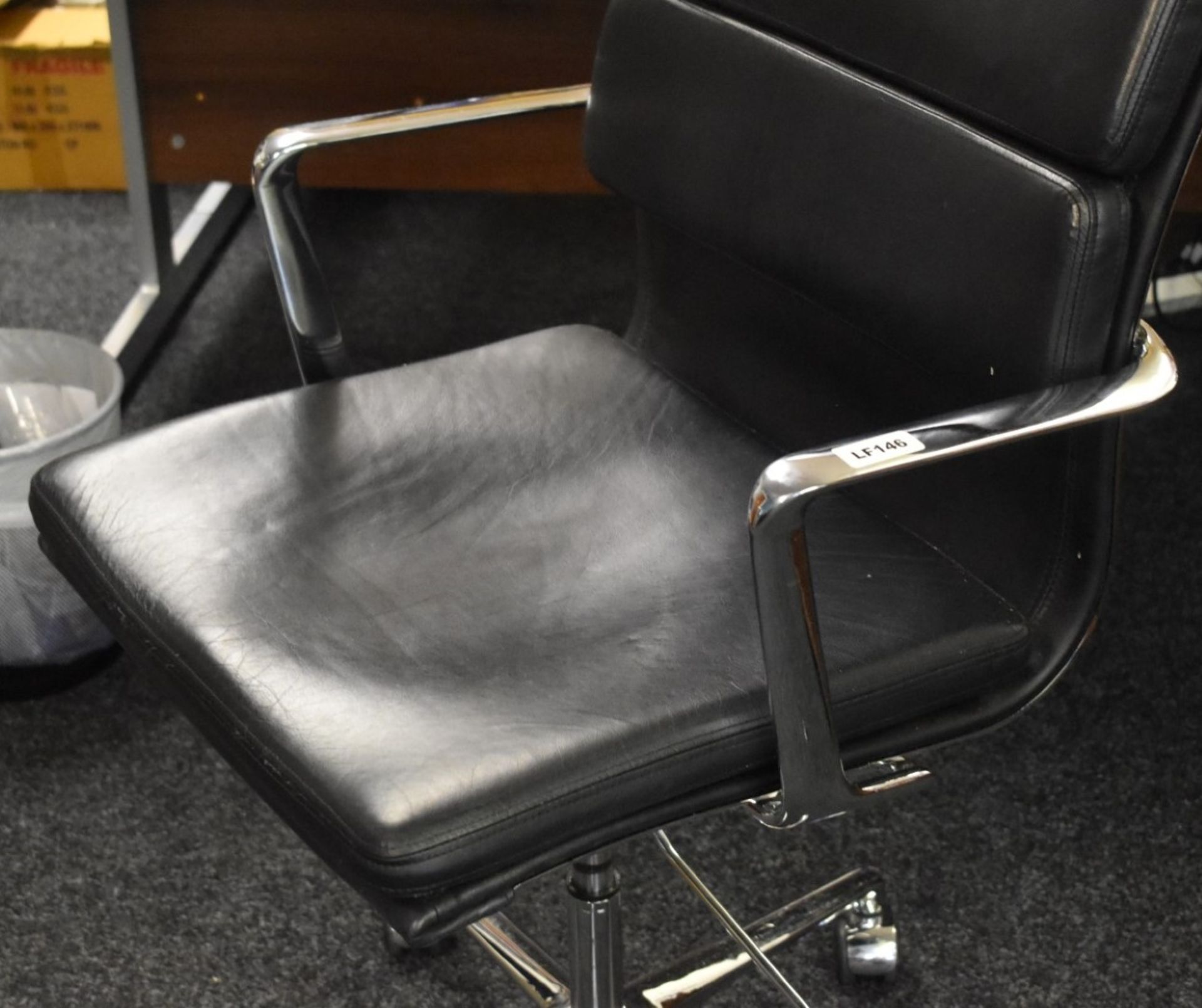 1 x Eames Inspired Office Chair - Swivel Office Chair Upholstered in Black Leather - Image 5 of 7