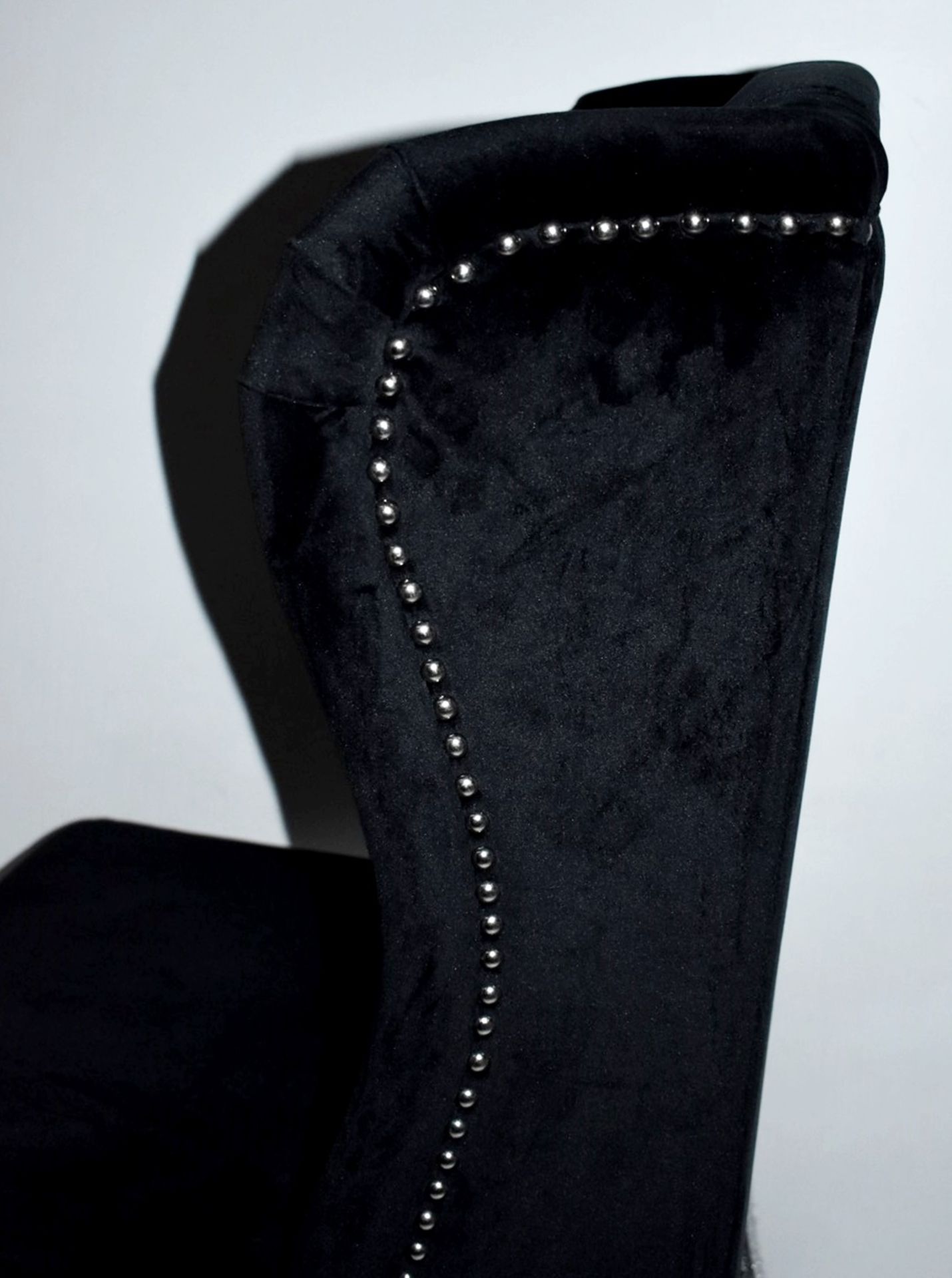 6 x HOUSE OF SPARKLES Luxury Wing Back Dining Chairs Richly Upholstered In BLACK Velvet - Brand - Image 5 of 11