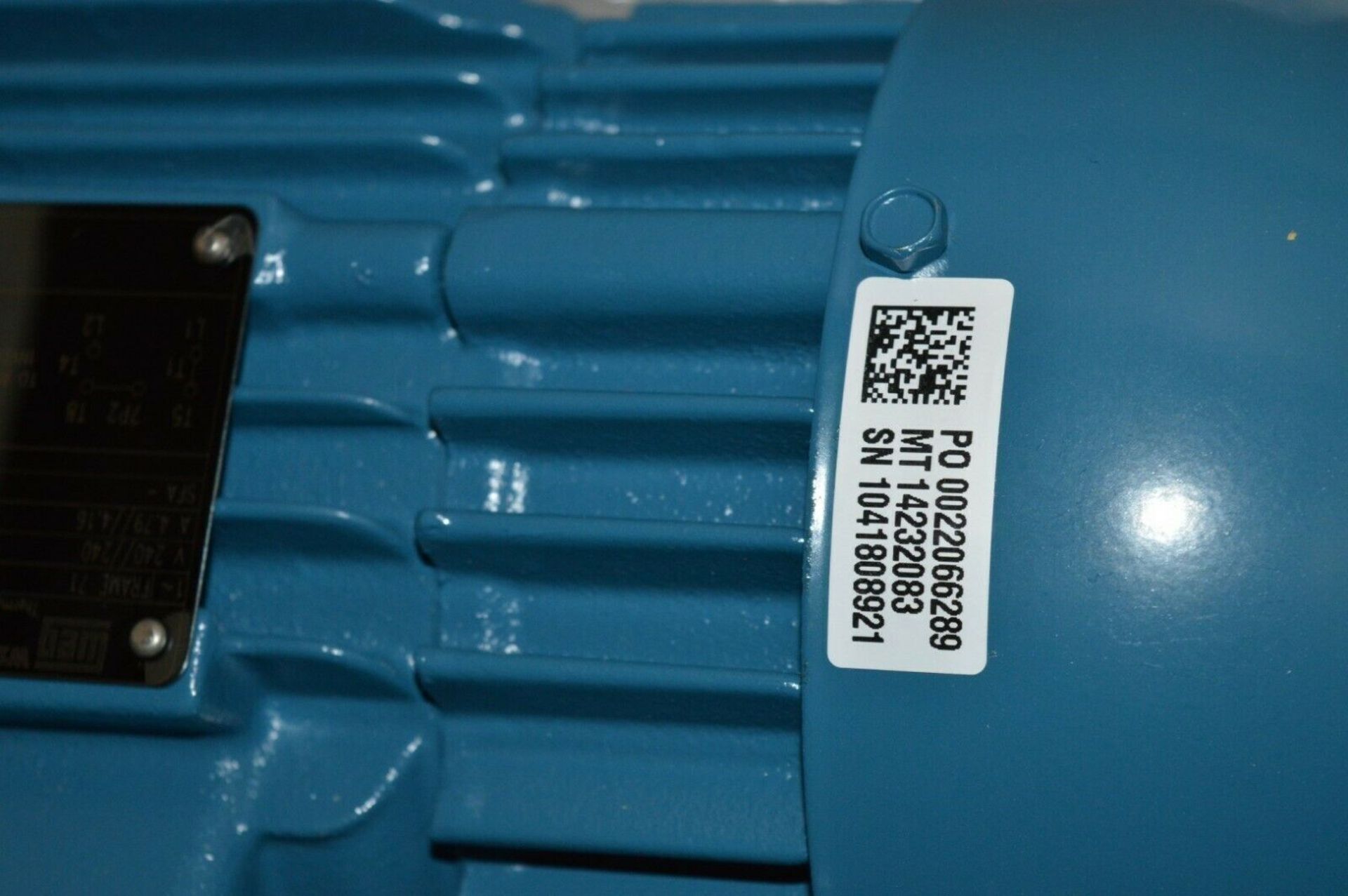 1 x Weg W22 110v IP55 Single Phase Electric Motor - Brand New and Boxed - CL295 - Location: - Image 3 of 7