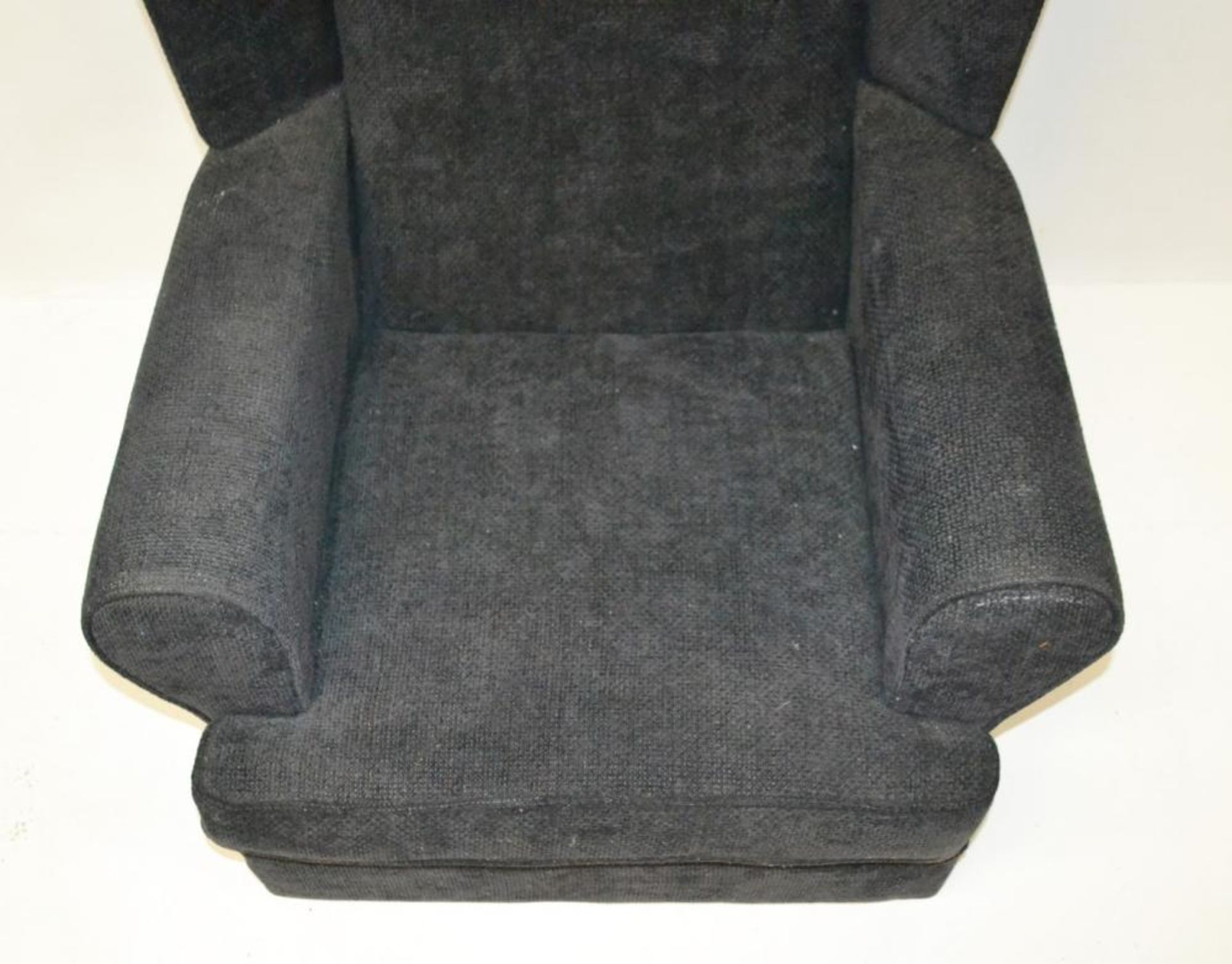 1 x Lounge Chair Finished In A Charcoal Fabric With 4 Walnut Legs - Ref: BLT373 - CL380 - NO VAT - - Image 4 of 9
