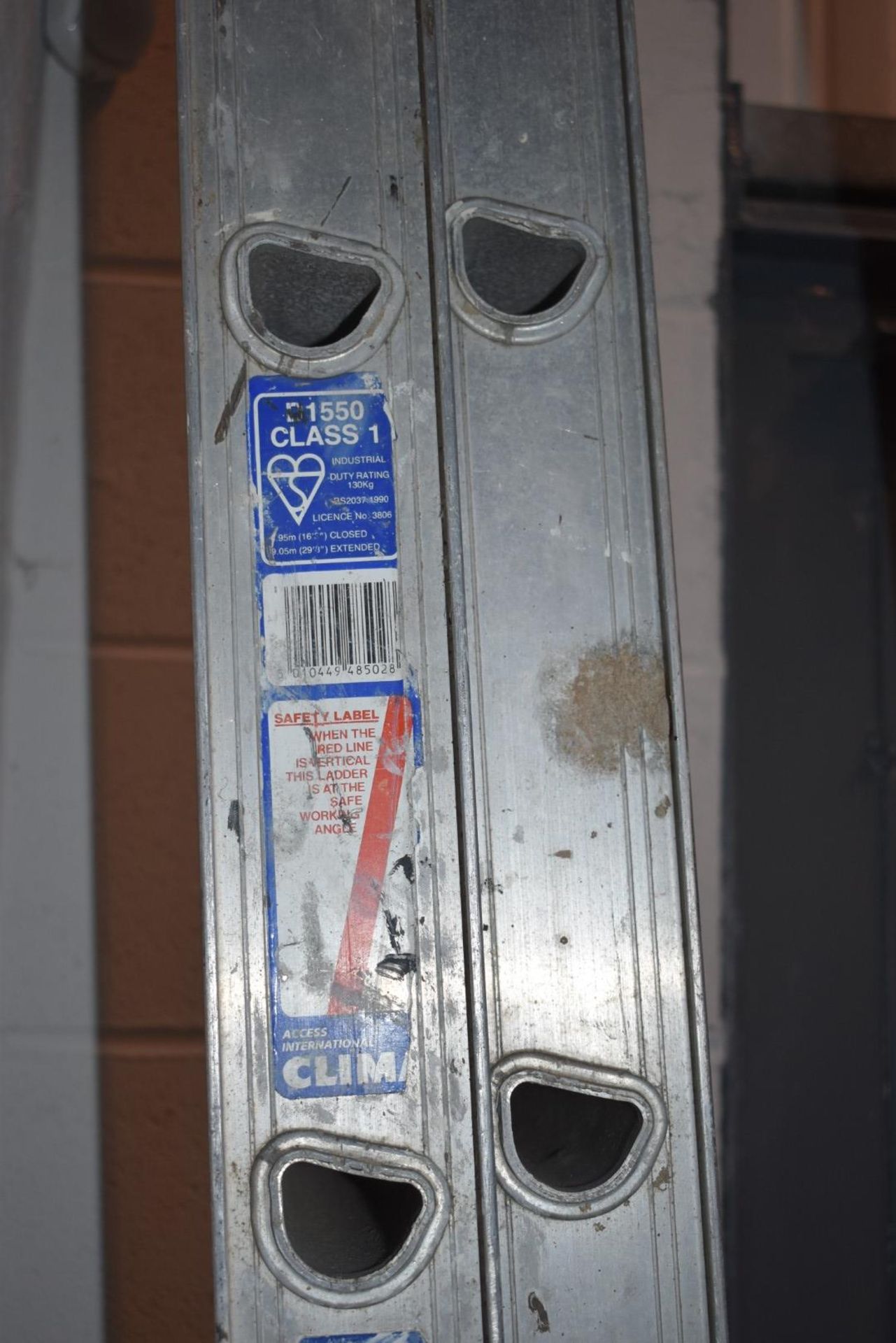 1 x Set of Clima Two Section Ladders - Size 16',3" Closed x 29',3" Open - Ref 418 - CL501 - - Image 3 of 7