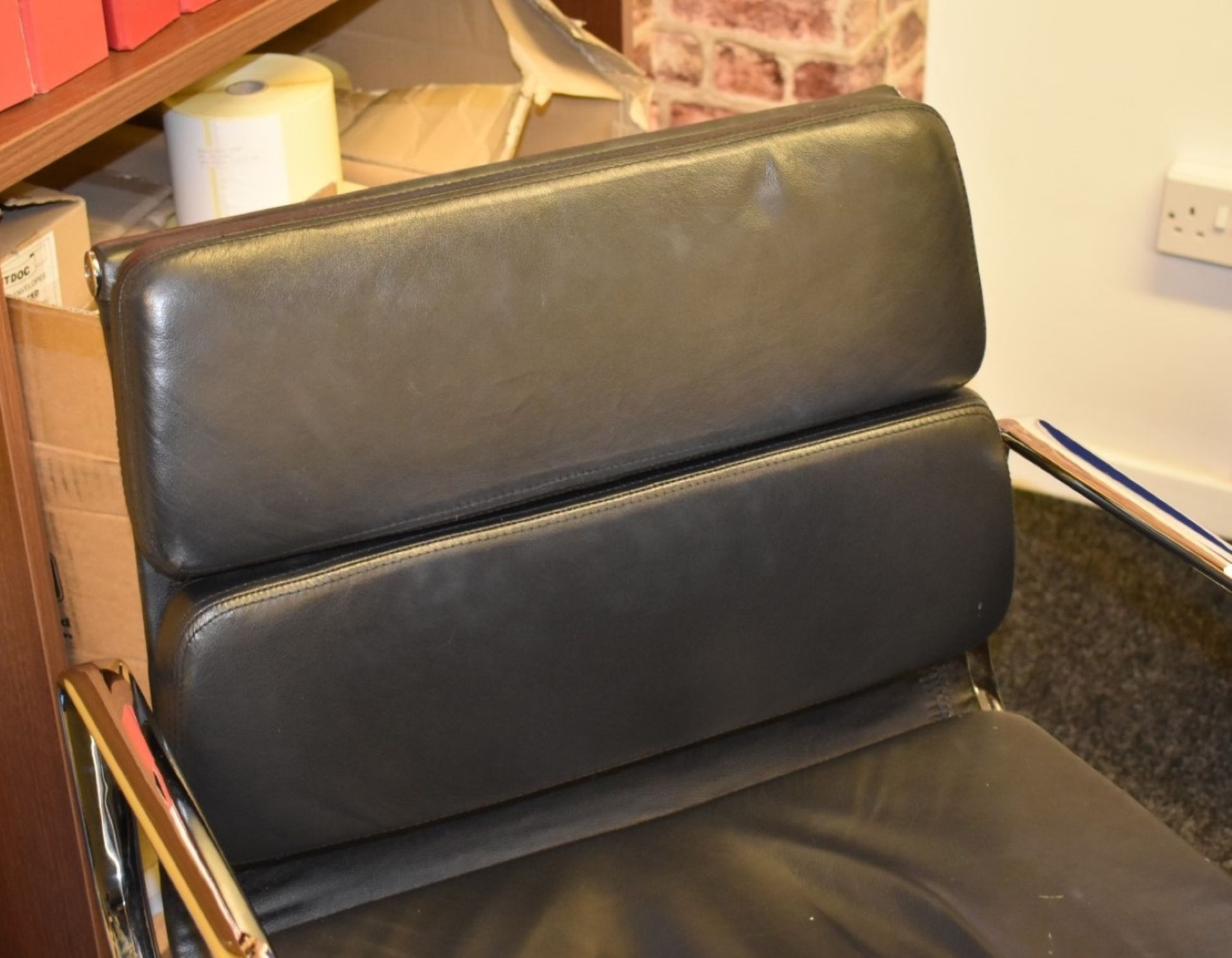1 x Eames Inspired Office Chair - Swivel Office Chair Upholstered in Black Leather - Image 5 of 6