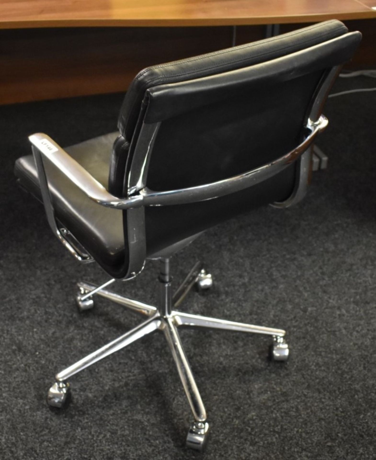 1 x Eames Inspired Office Chair - Swivel Office Chair Upholstered in Black Leather - Image 7 of 7