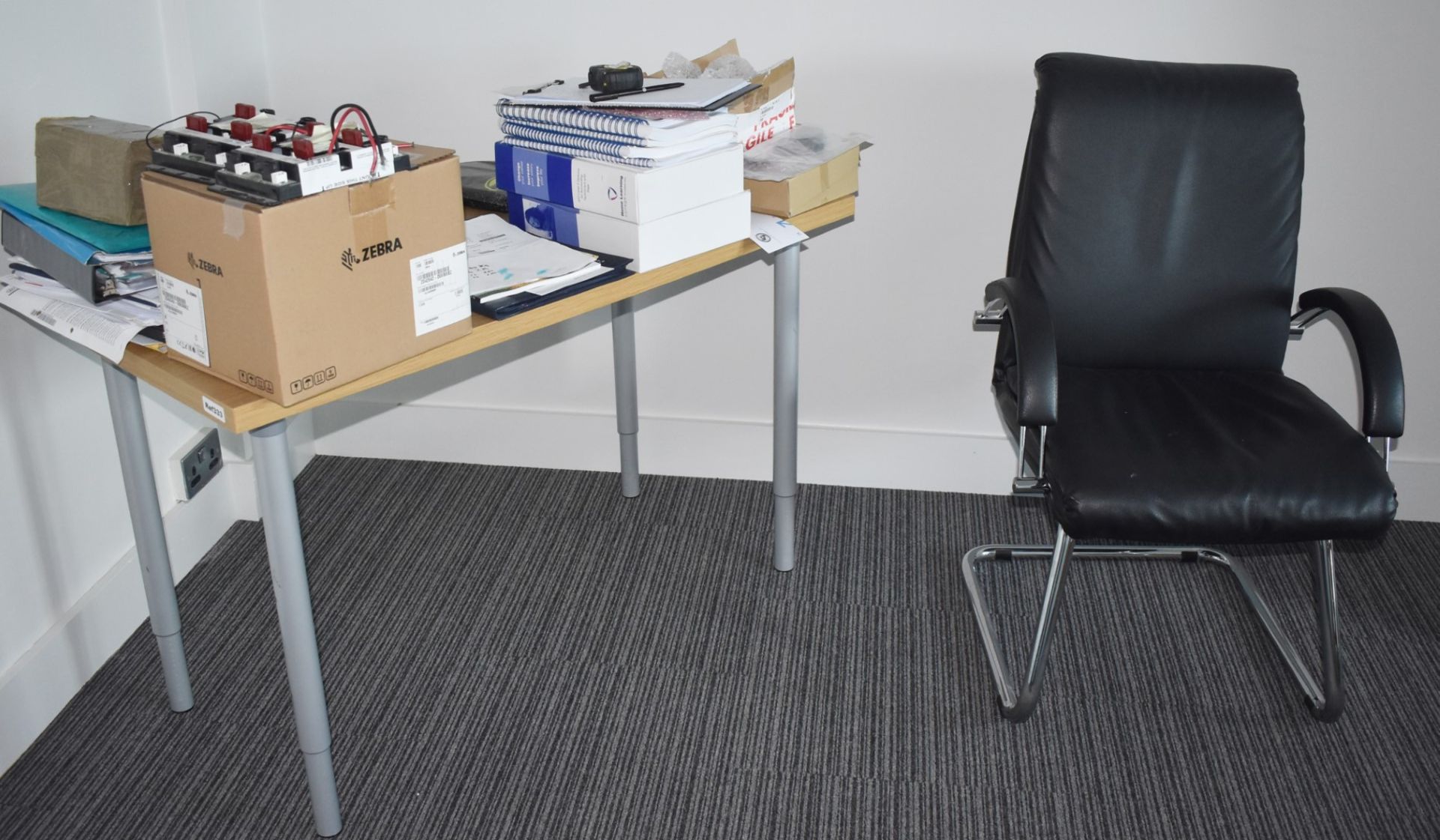 1 x Office Table and Leather Office Chairs - Table Size H74 x W122 x D70 cms - Ref 333 - CL501 -