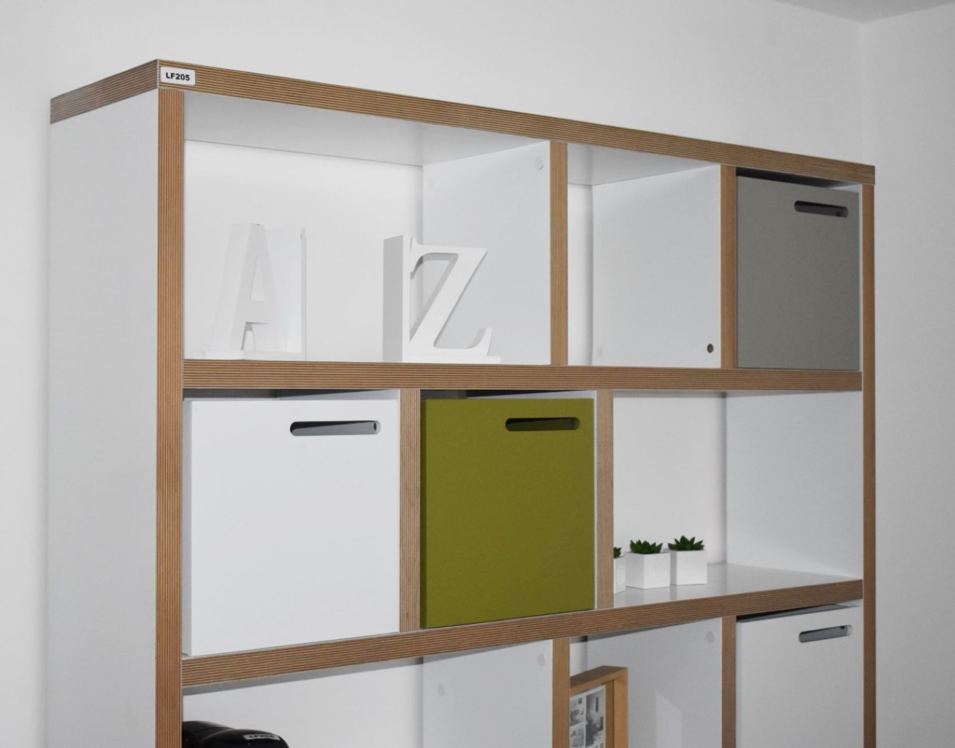 1 x Designer Cube Shelf Bookcase Unit in Gloss White With 8 x Storage Boxes - Image 8 of 9