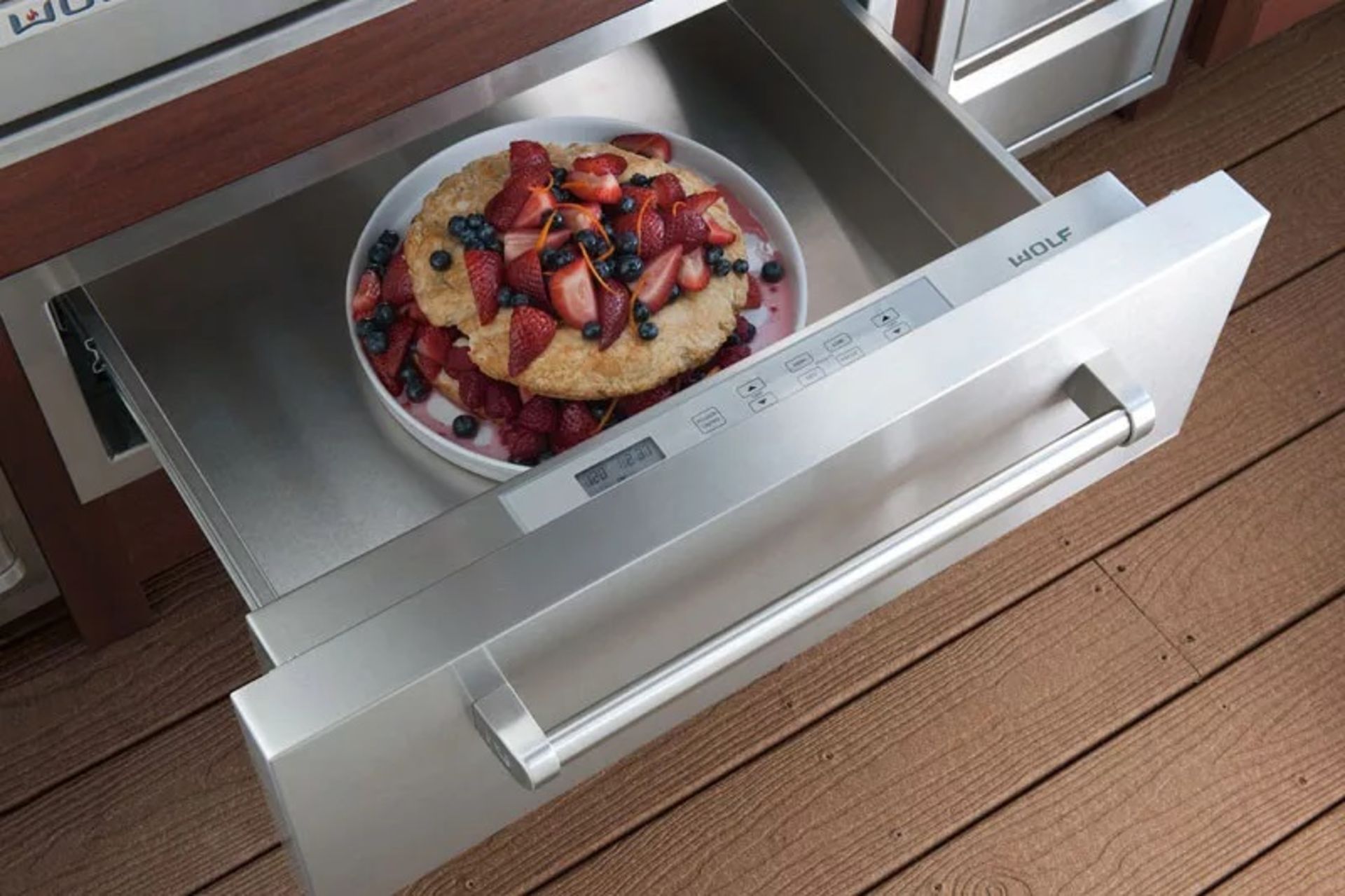 1 x Wolf 30 Inch Undercounter Kitchen Warming Drawer - Model WWD30 - Stainless Steel Finish -