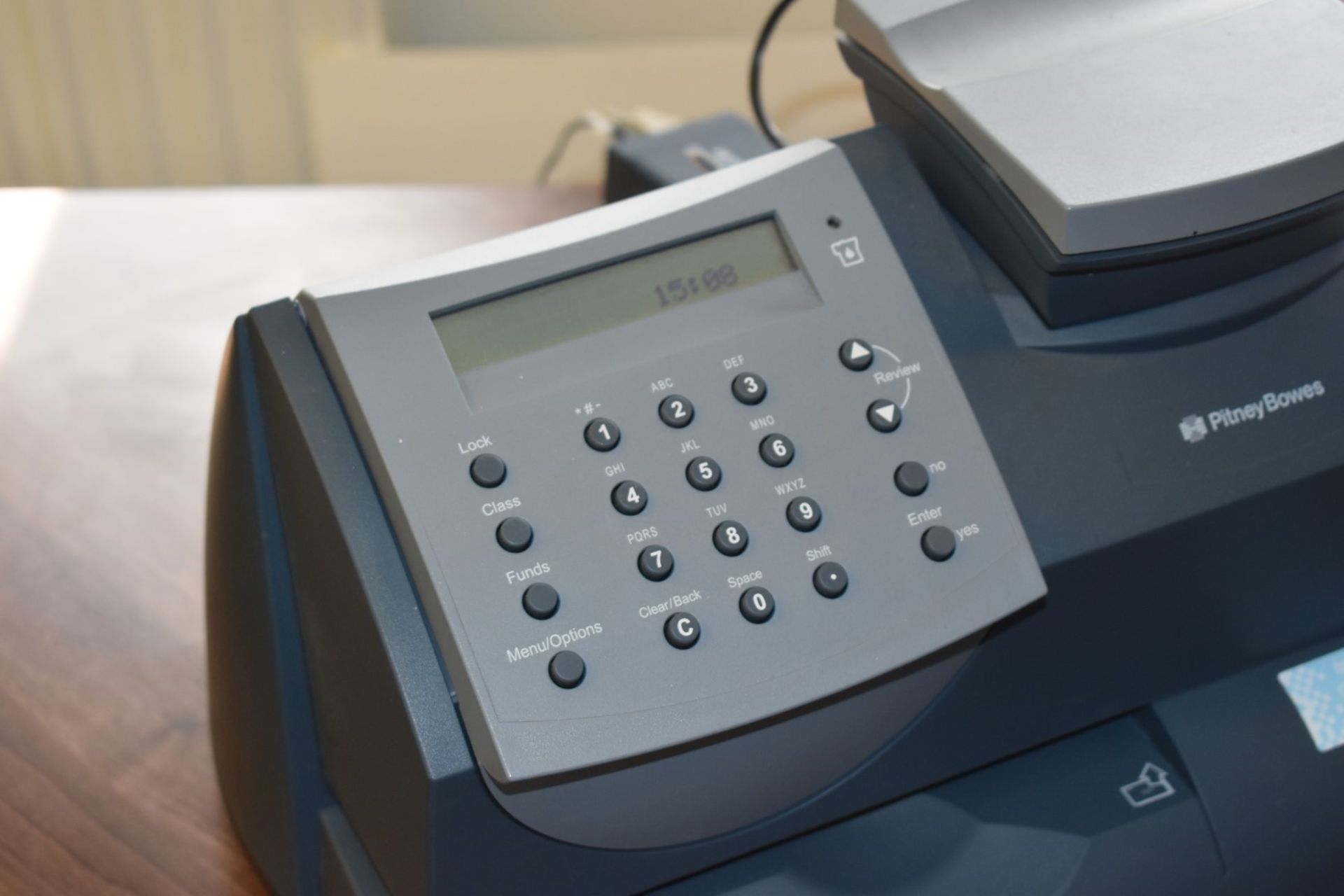 1 x Pitney Bowes K700 Mailstation Franking Machine With USB Communications Device - Image 4 of 4