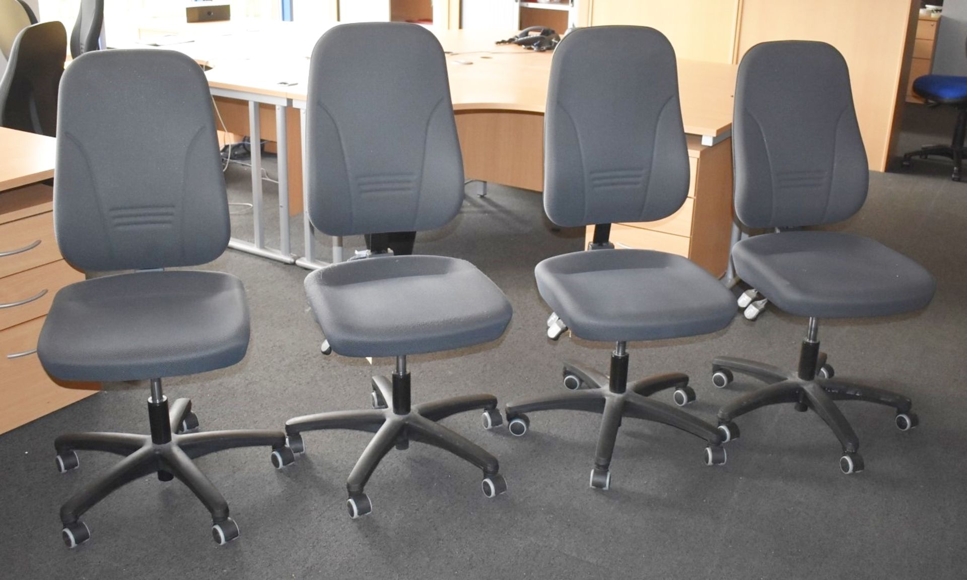 4 x Ergonomical Office Chairs in Grey - Gas Lift Height Adjustable - CL529 - Location: Wakefield