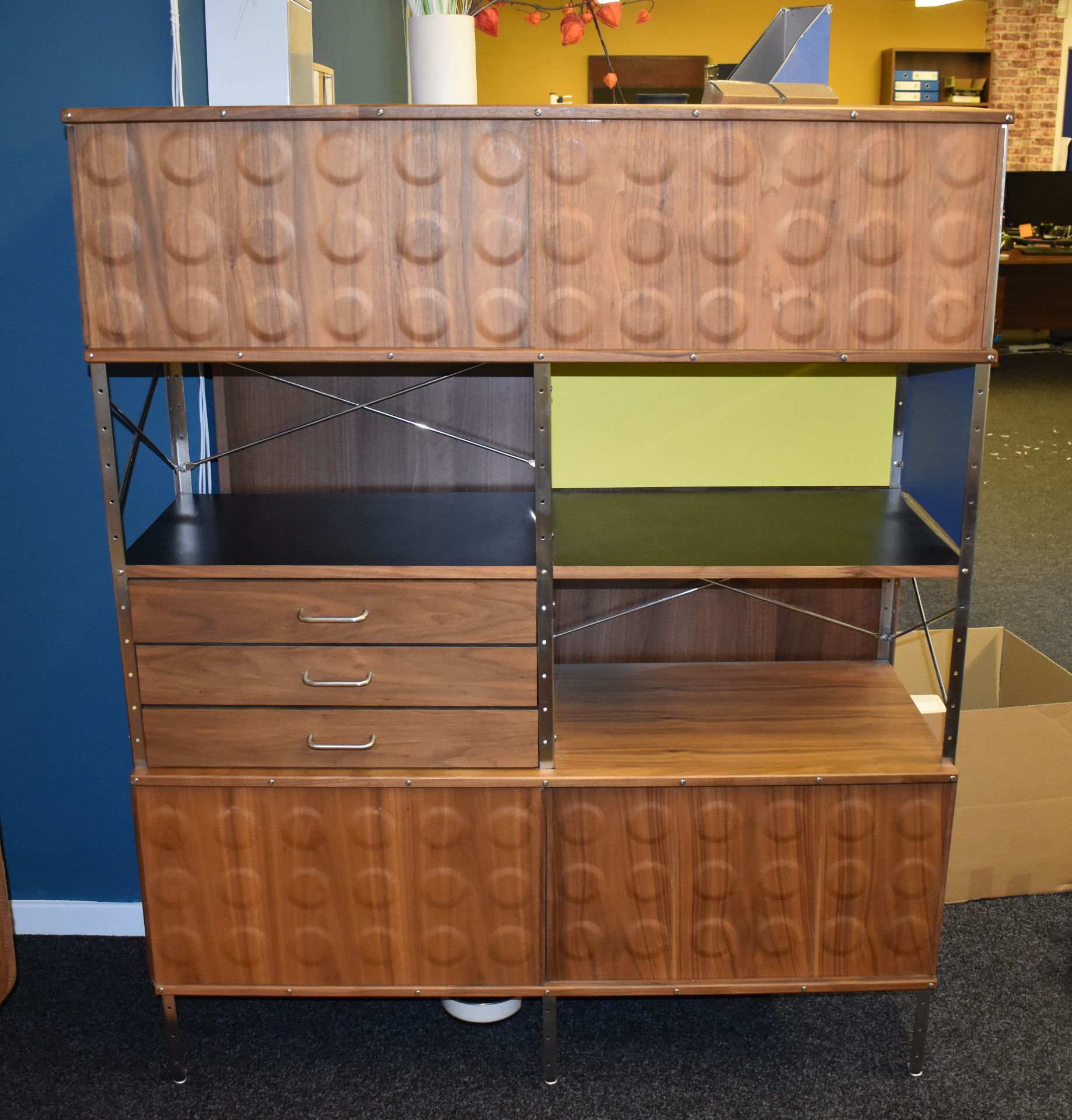 1 x Tall Sideboard Cabinet With Sliding Door Cupboards, Shelves, and Open Display Shelves - Image 5 of 7