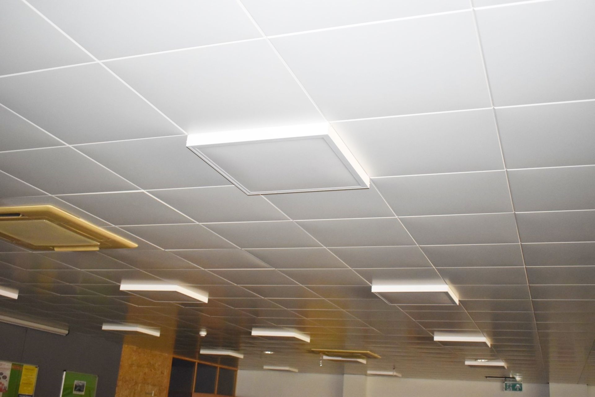 Approx 1,200 x White Metal Office Ceiling Panels - Each Panel Measures 60 x 60 cms - CL529 - - Image 2 of 6