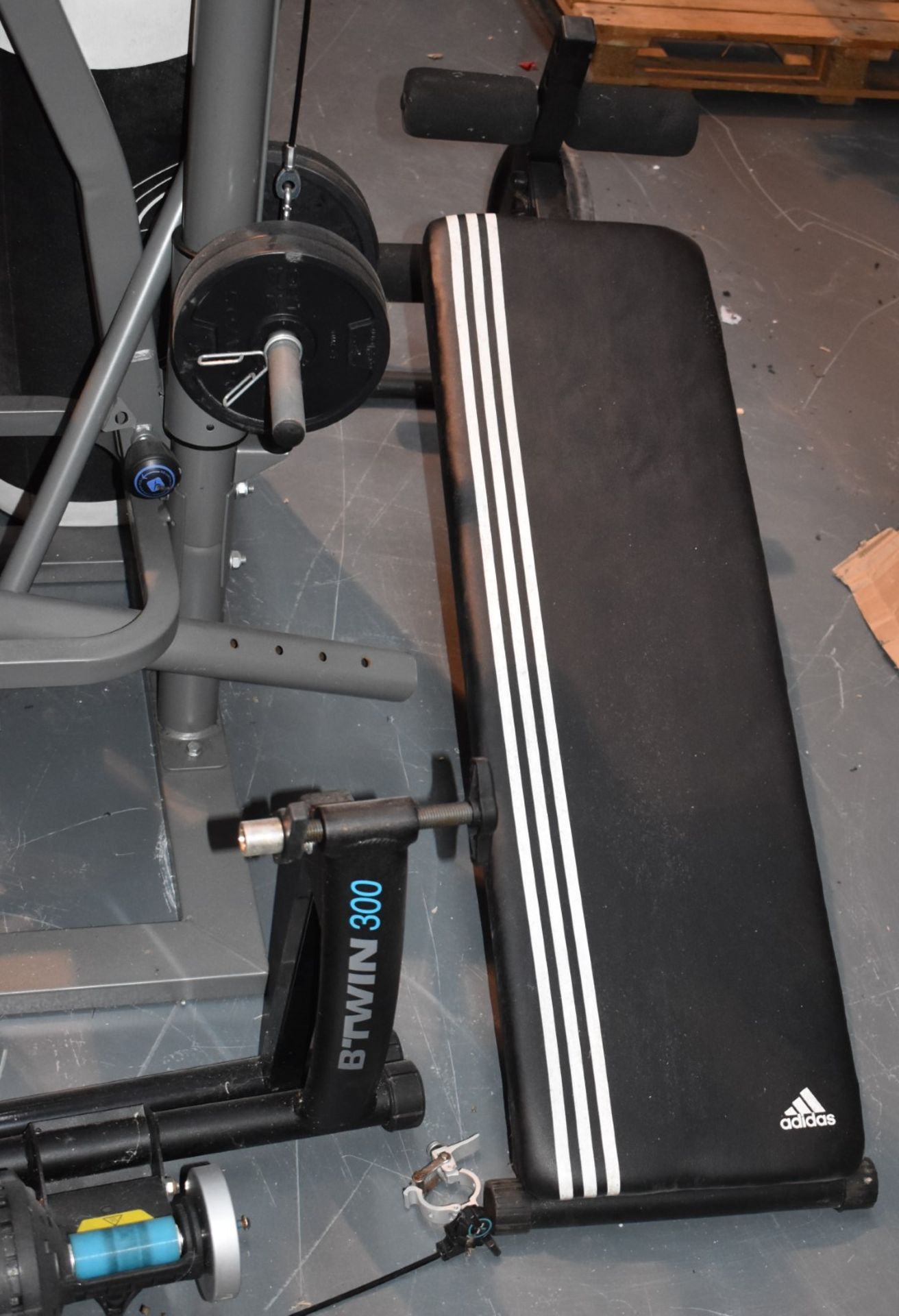 Assorted Collection of Gym Equipment - Includes Btwin 300 Multigym, Adidas Exercise Bench, Various - Bild 8 aus 14