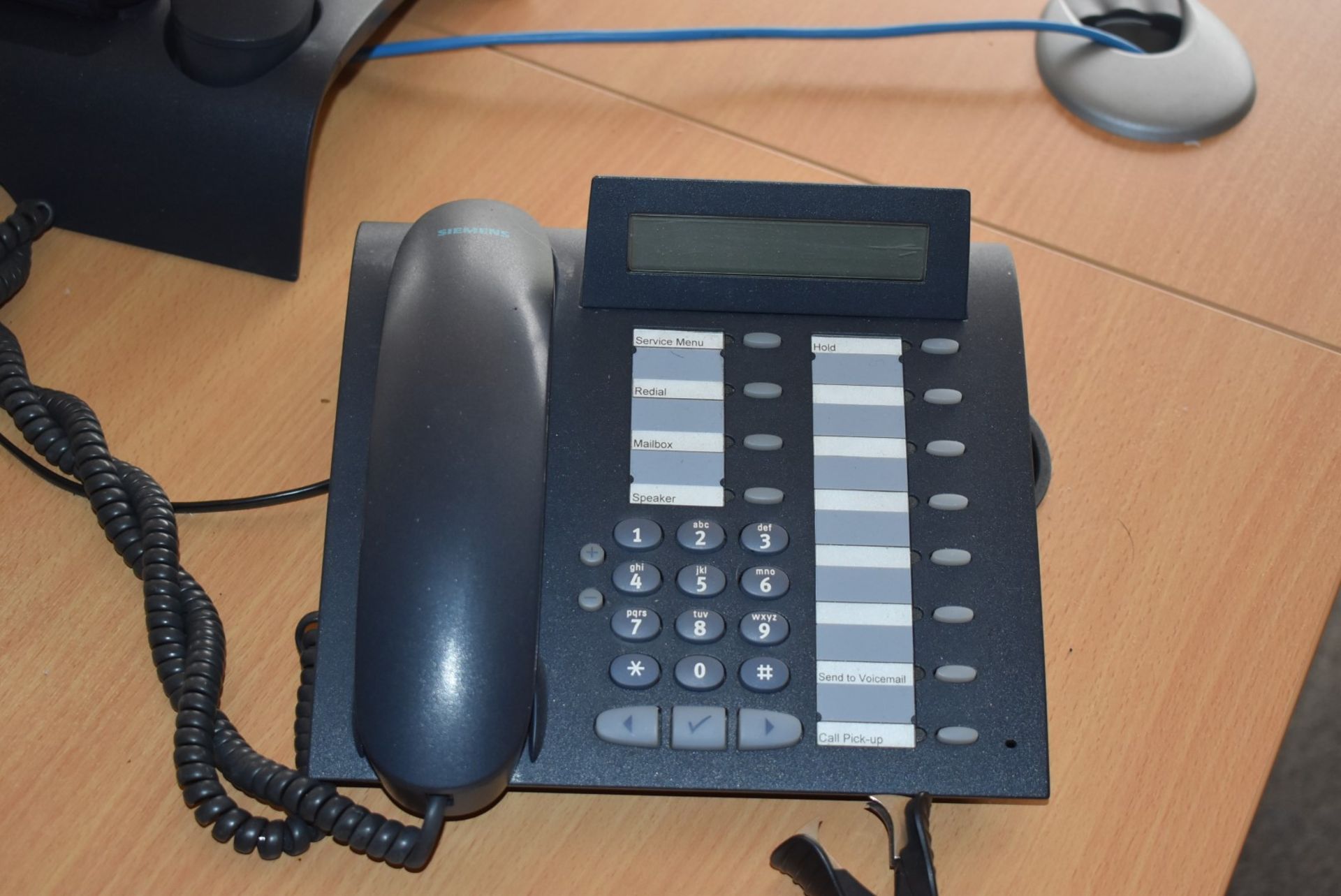 30 x Siemens Optipoint 410 Econemy Plus Office Telephone Handsets - CL529 - Location: Wakefield WF2 - Image 2 of 4