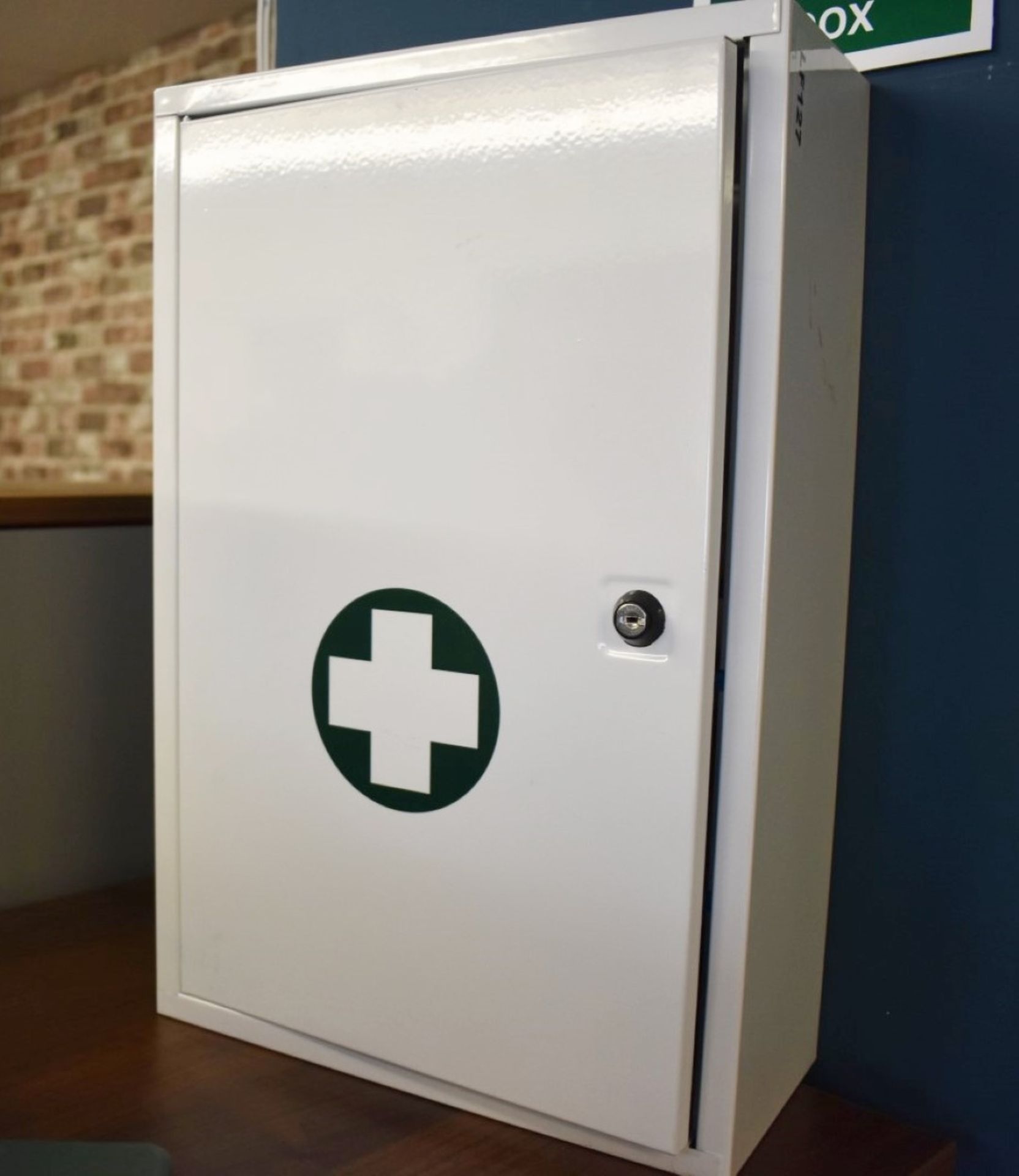 1 x Assorted Collection of First Aid Equipment - Includes Metal Cabinet With Contents and More! - Image 6 of 10