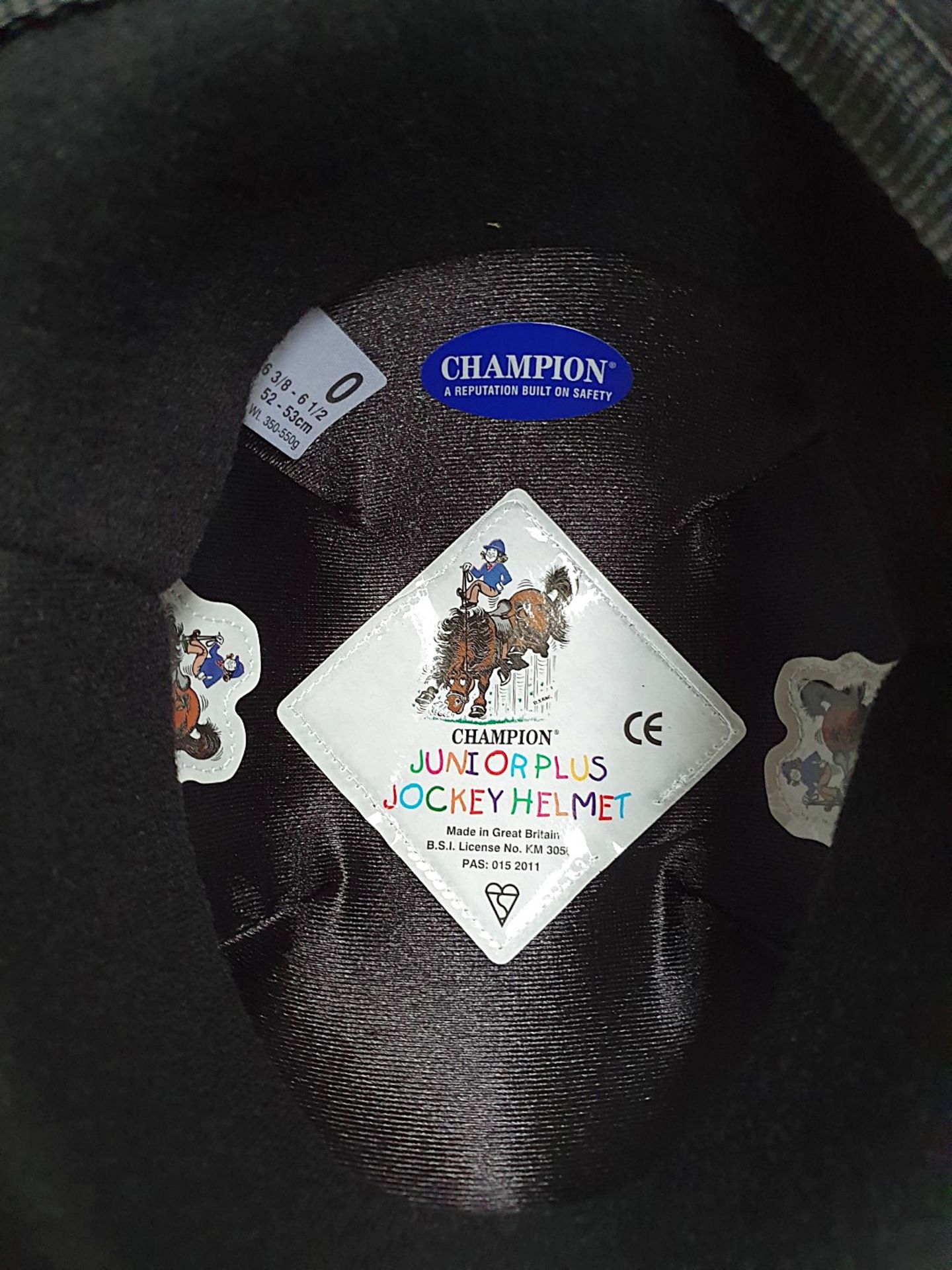 1 x Champion Junior Plus Equestrian Helmet in Black - Size 52-53cm - Ref723 - CL401 - Brand New Stoc - Image 7 of 7