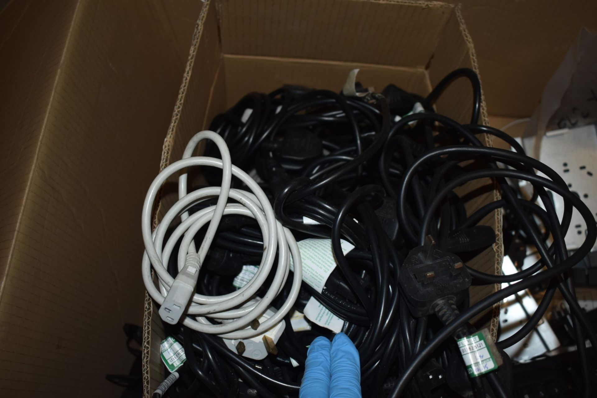 1 x Assorted Pallet Lot of Computer Equipment - Includes Laser Printer, Kettle Leads, And More! - Image 7 of 7