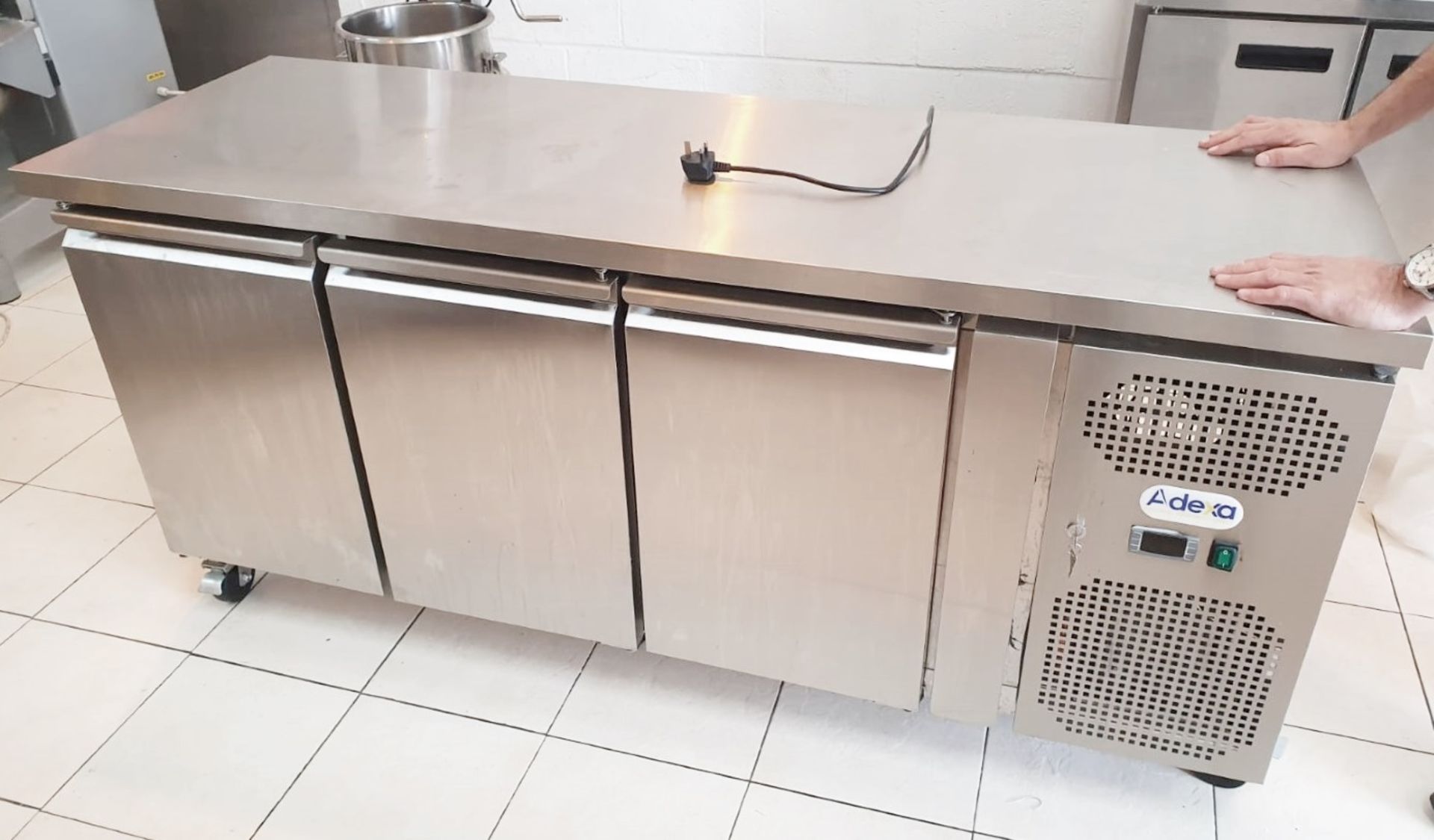 1 x Stainless Steel 3-Door Commercial Snack Counter Freezer SNACK3100TN - Ref: UK - CL482 - Location