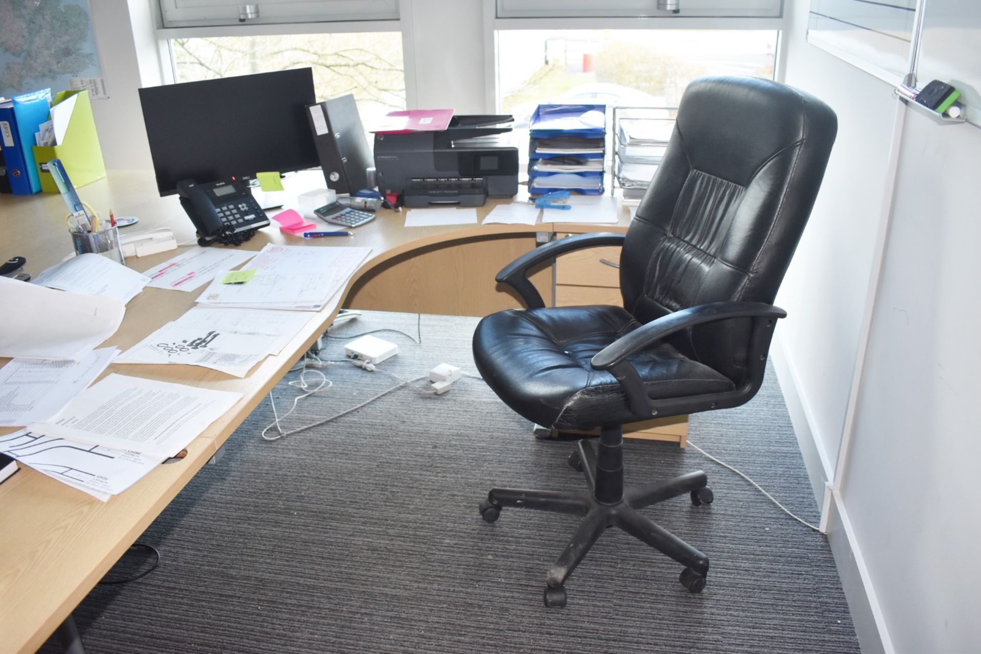 1 x Collection of Office Furniture - Includes 2 x Office Desks, 2 x Executive Leather Swivel Chairs, - Image 5 of 7