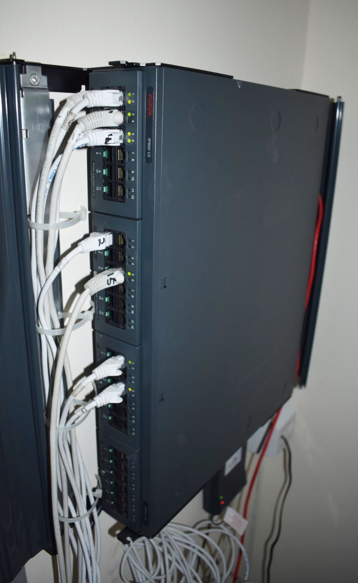 1 x Avaya IP500 V2 IP IP VOID Business Telephone System With 4 x Combi Cards and 9 x Phone Handsets - Image 3 of 15