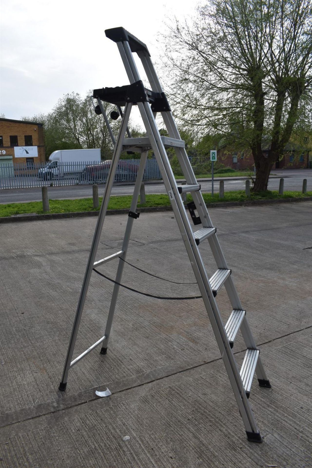 1 x Set of 6 Tread Work Ladders - Ref LF240 WH - CL530 - Location: Leicestershire, LE12