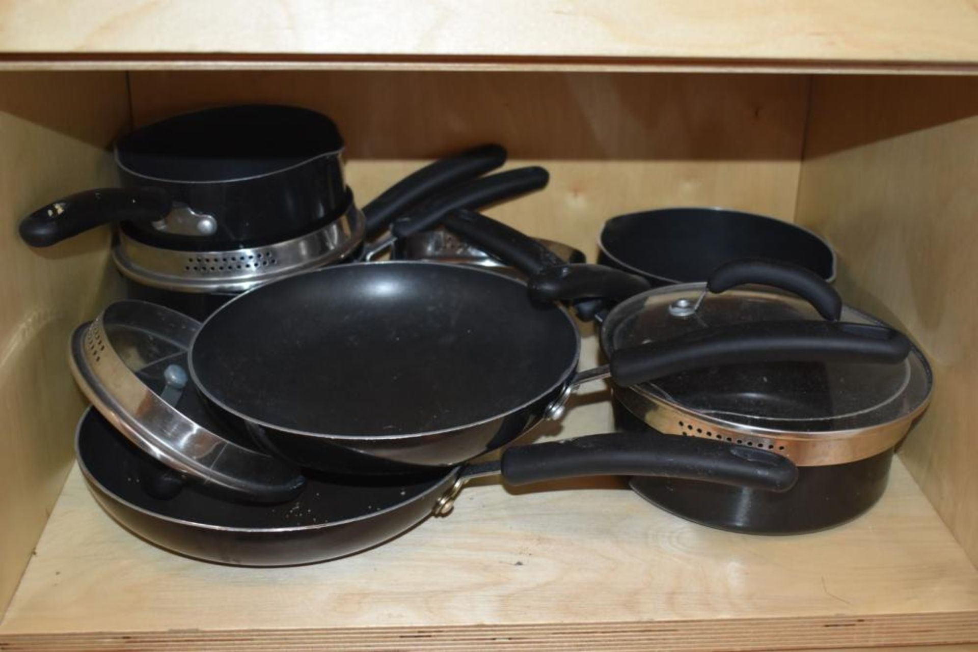 Large Collection of Kitchen Accessories Including Pans, Tubs, Bowls, Knife Set and Utensils etc -