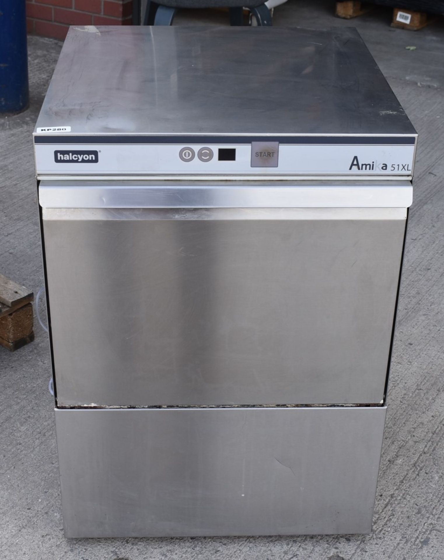 1 x Maidaid Amika 51XL Commercial Undercounter Dishwasher - 230V
