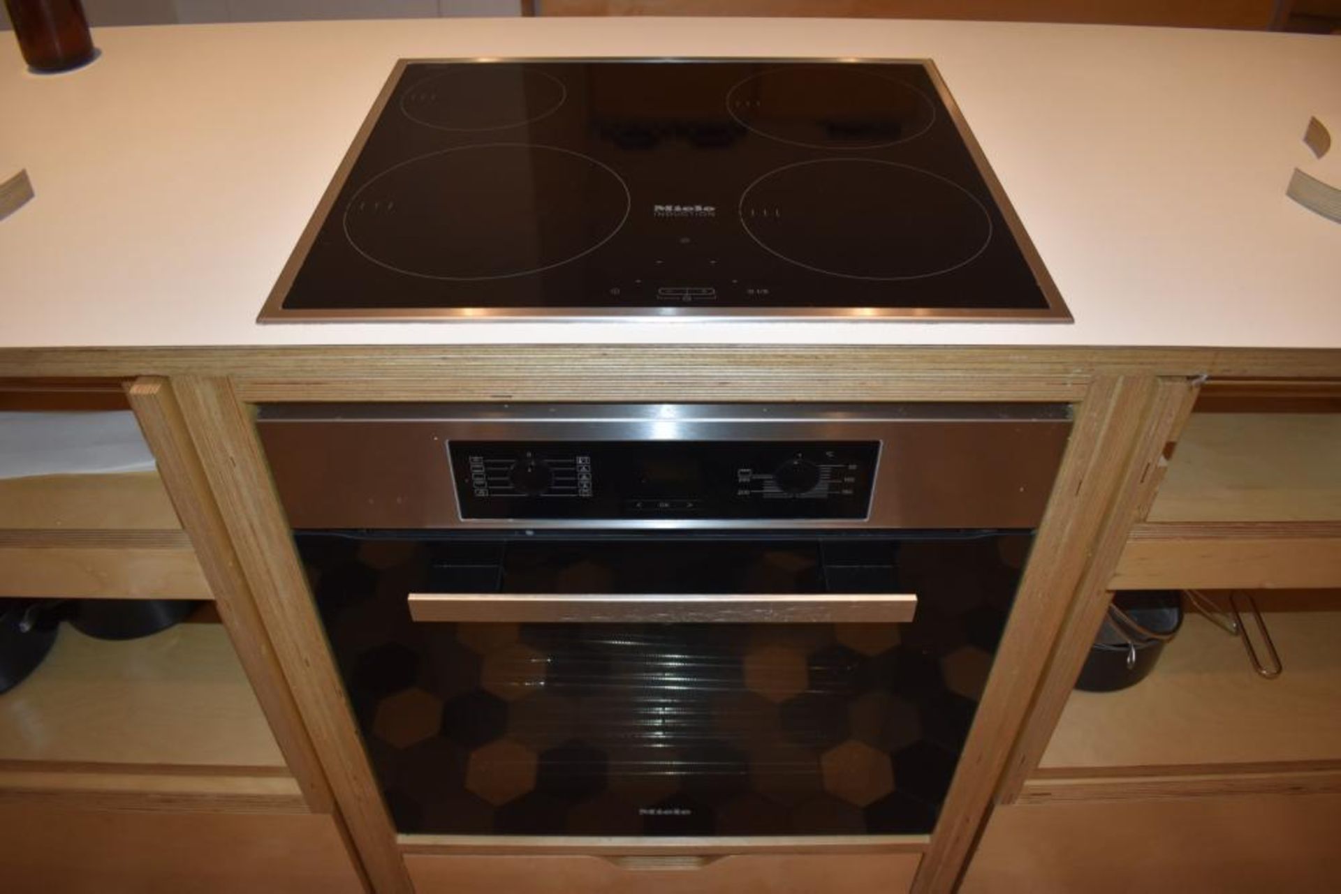 1 x Freestanding Kitchen Unit With Miele Oven and Ceramic Hob, Mixer Taps With Sink Bowls, Pop Up Pl - Image 16 of 18