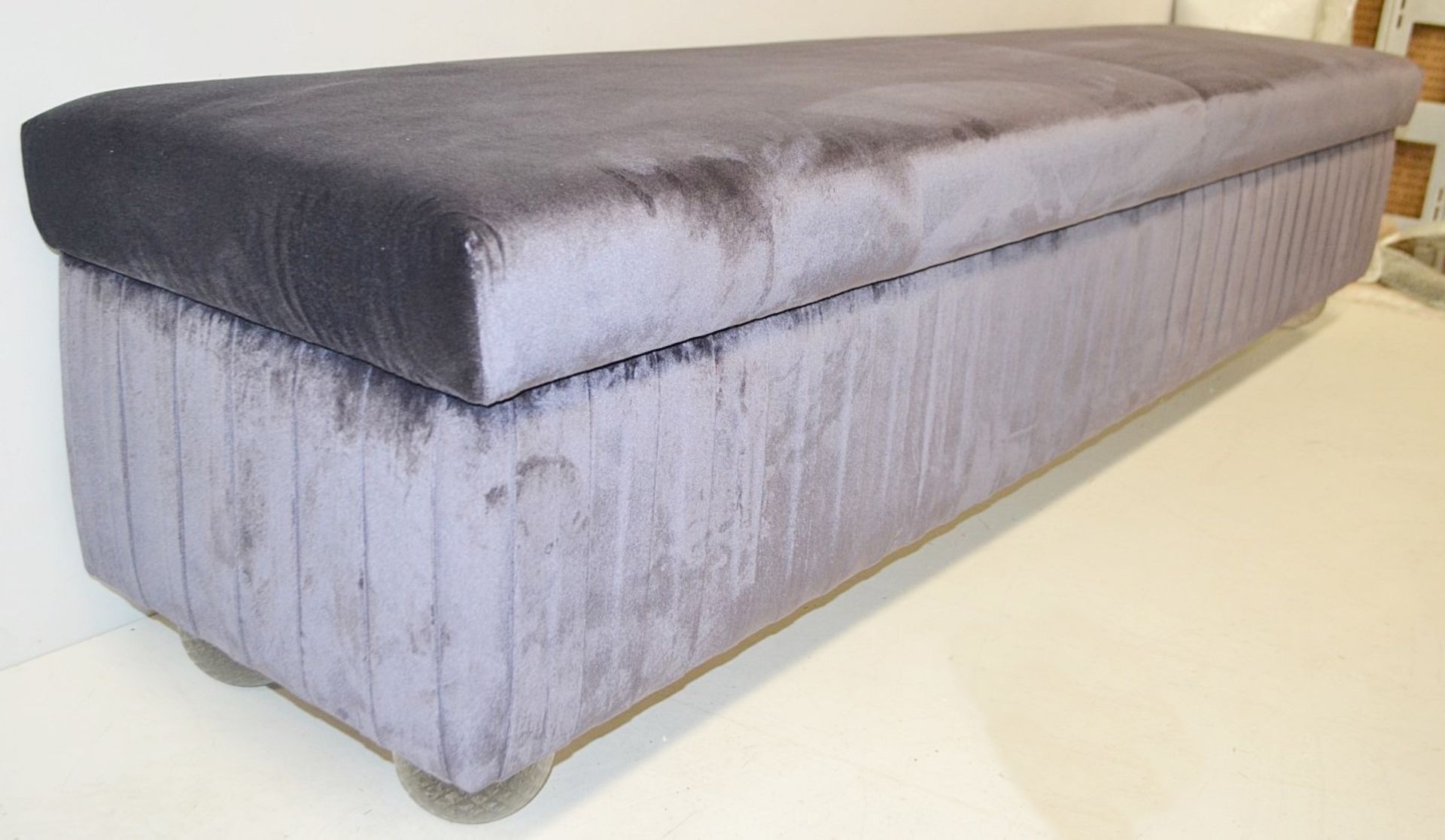 1 x REFLEX 'Plisse' Pleated Ottoman / Bedroom Bench In Plum With 'Illuminated' Spherical Glass Feet - Image 8 of 11