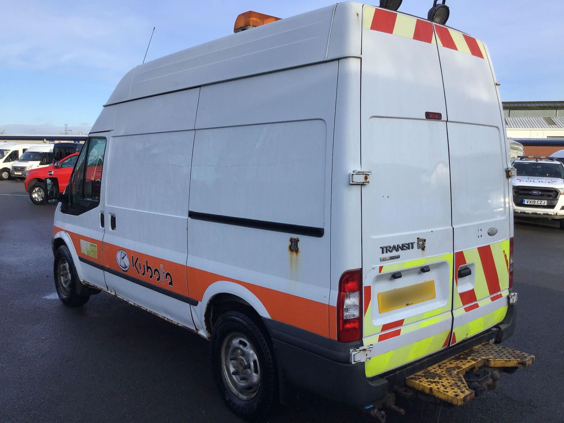 2011 Ford Transit 350 100 6 Speed Rwd Panel Van - Image 4 of 11